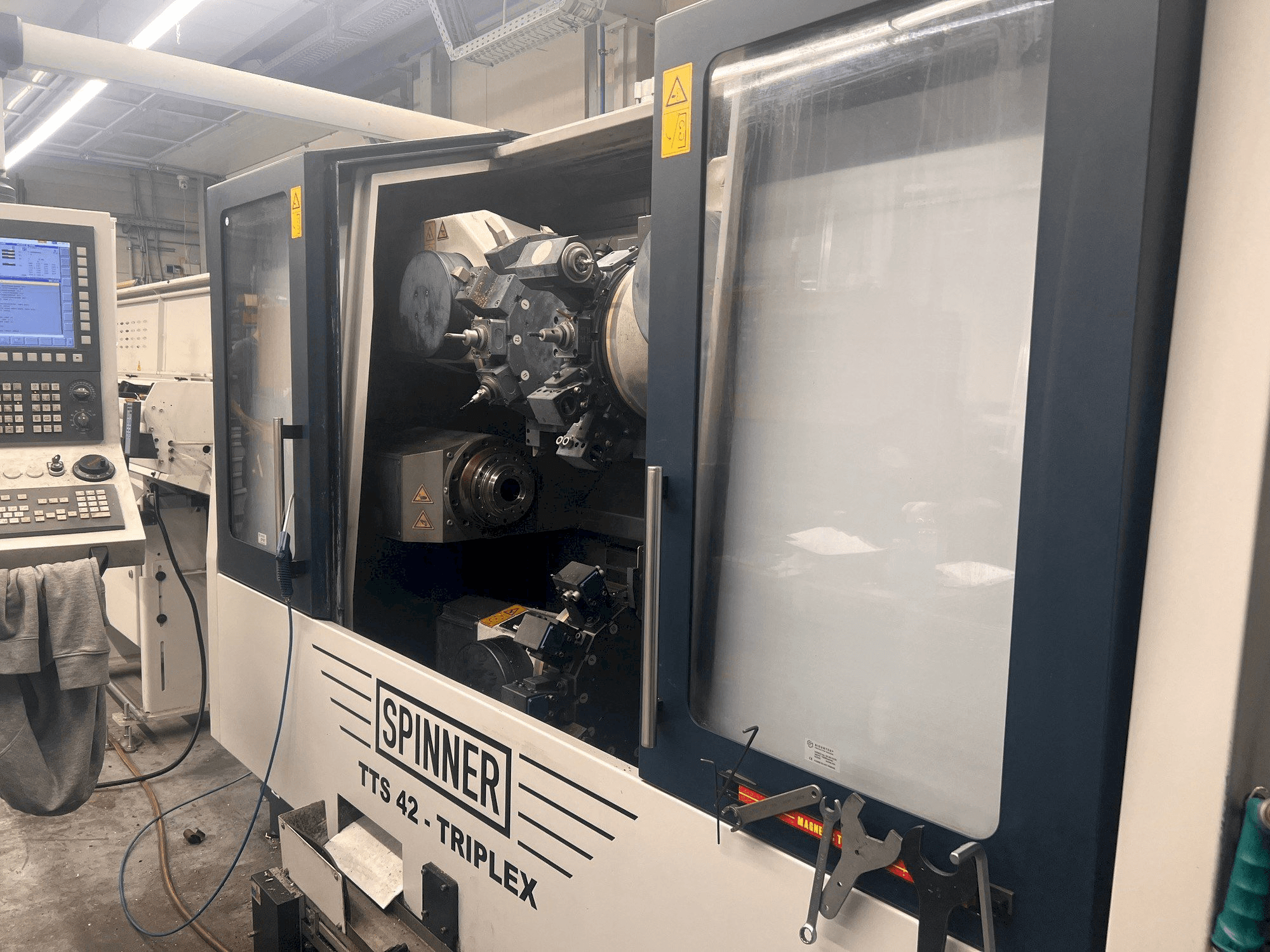 SPINNER TTS 42-maskinen framifrån