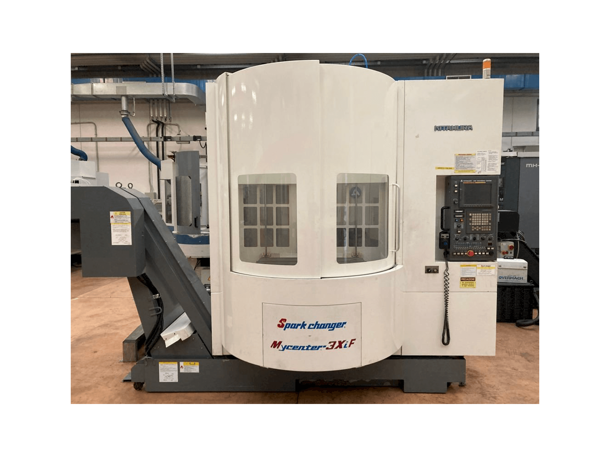 Kitamura Spark Mycenter 3XiF-maskinen framifrån