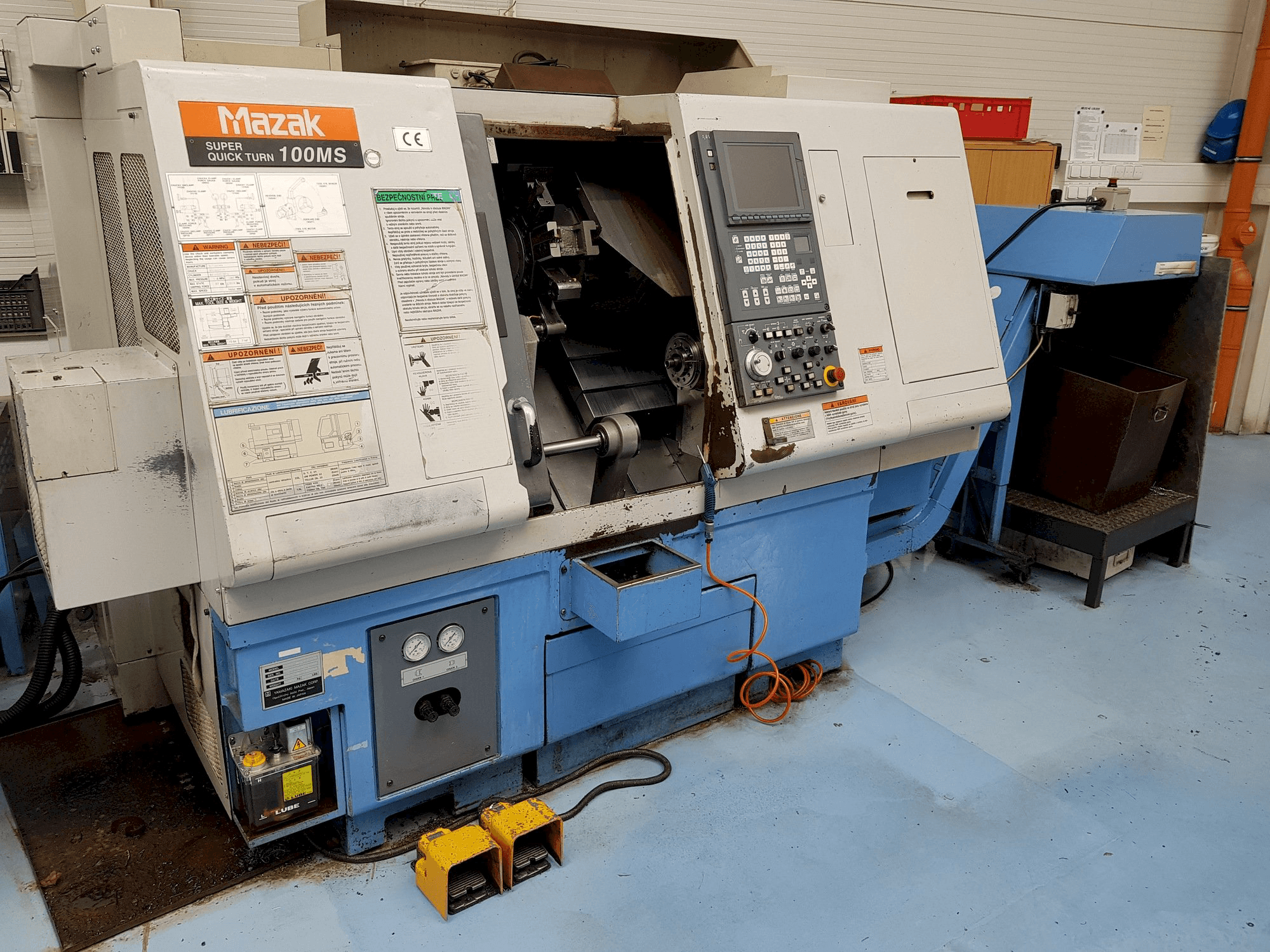 Mazak STN-100MS-maskinen framifrån