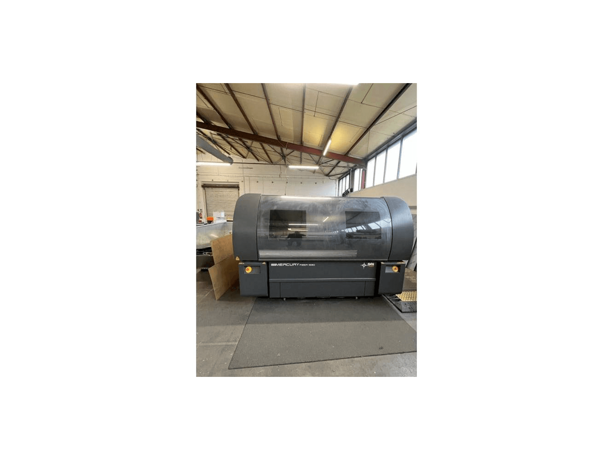 SEI Laser Mercury 1560-maskinen framifrån