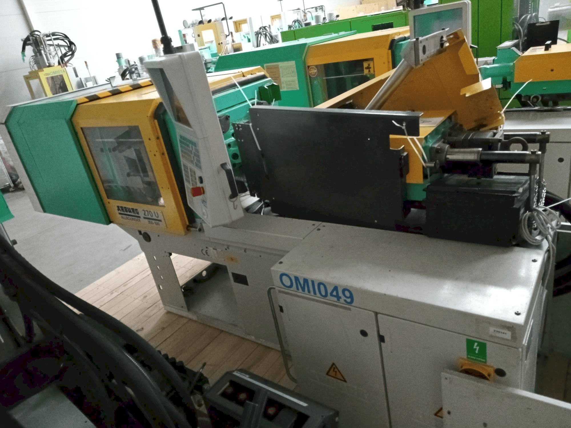 Arburg Allrounder 270U 350-100U-maskinen framifrån