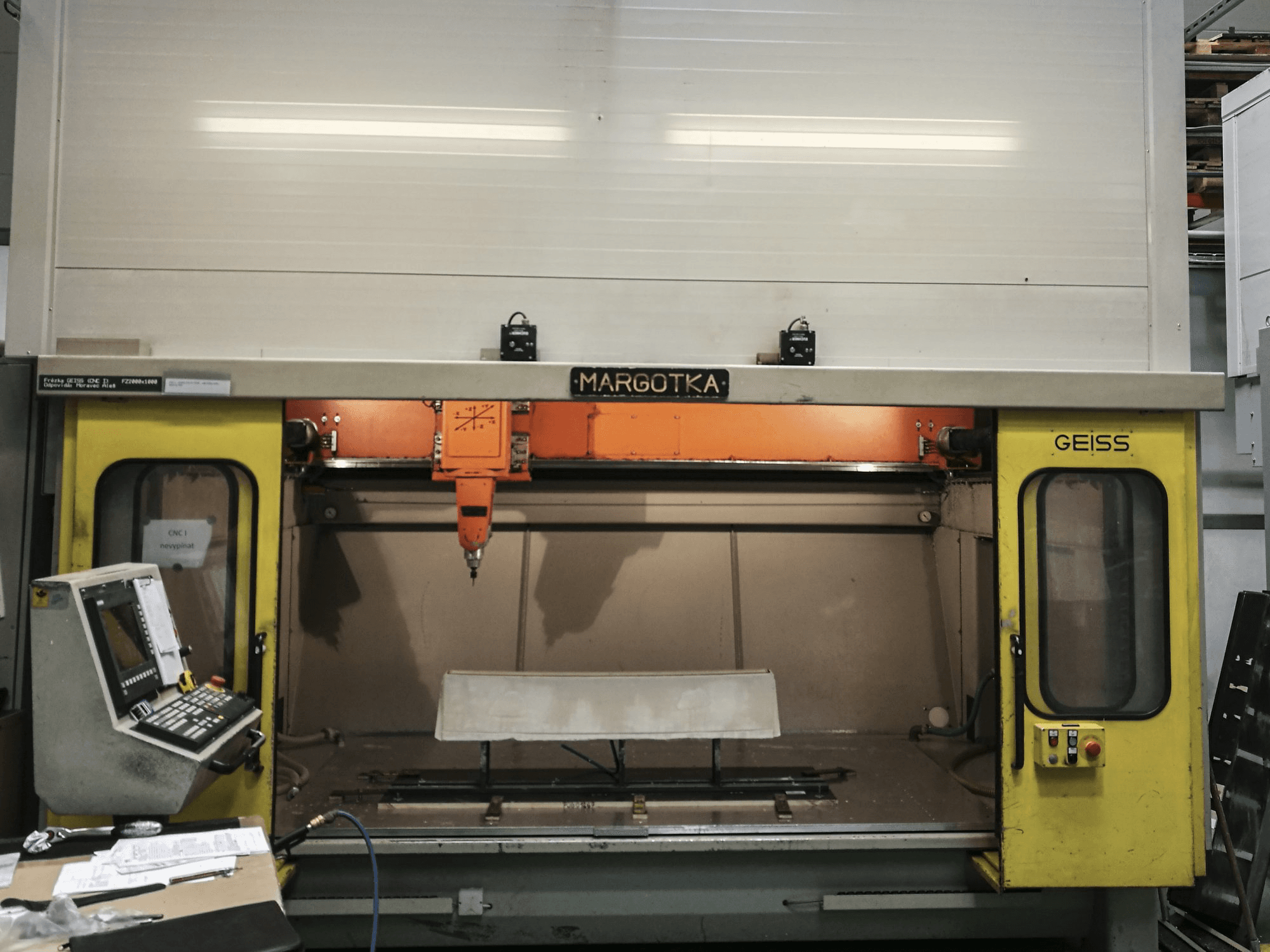 GEISS-maskinen framifrånFZ 2000x1000