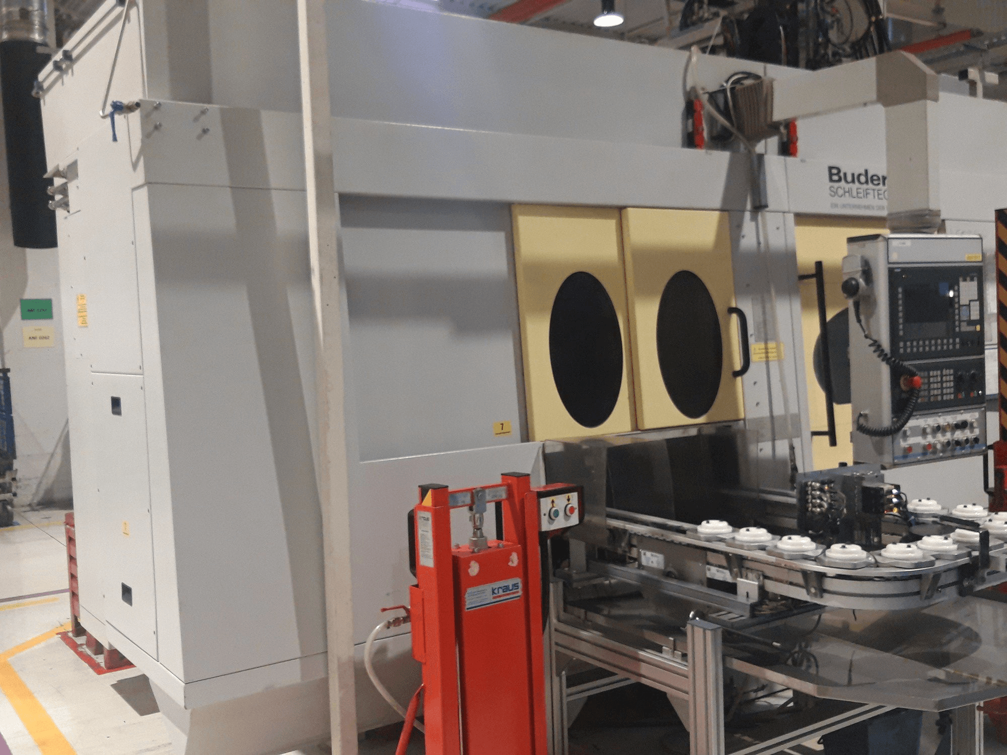 Budeurus CNC 245 + Automation-maskinen framifrån