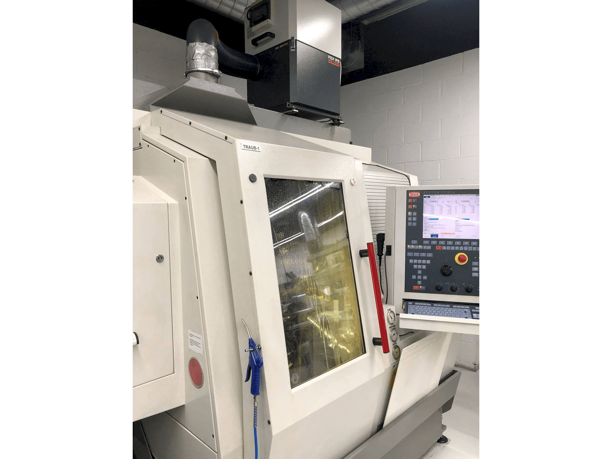 TRAUB TNL 18-maskinen framifrån