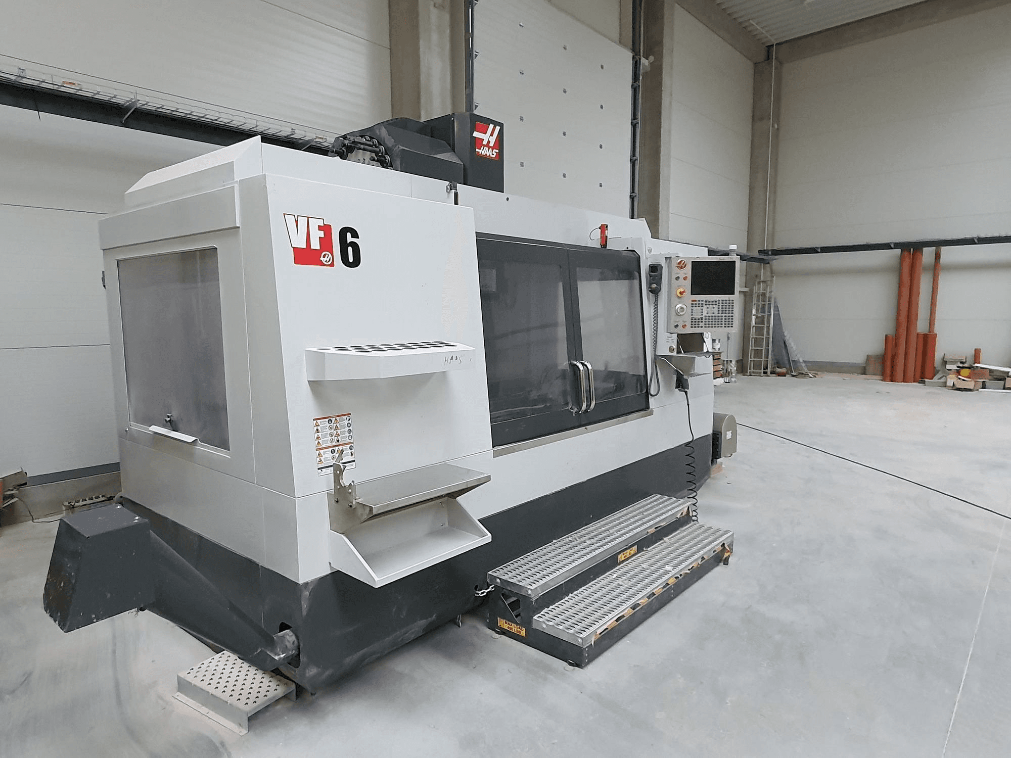 HAAS VF-6/40-maskinen framifrån