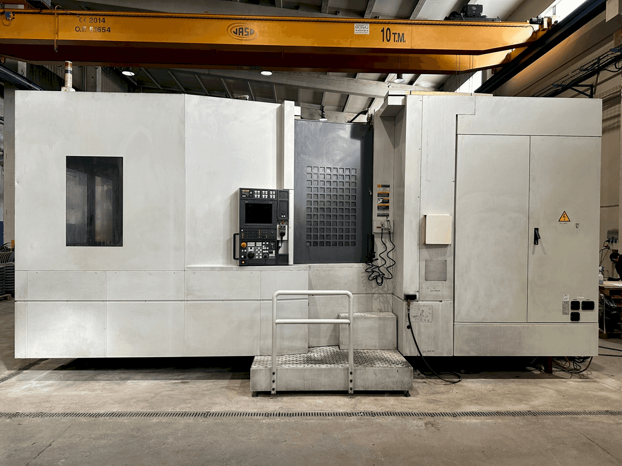 MORI SEIKI NH8000DCG-maskinen framifrån