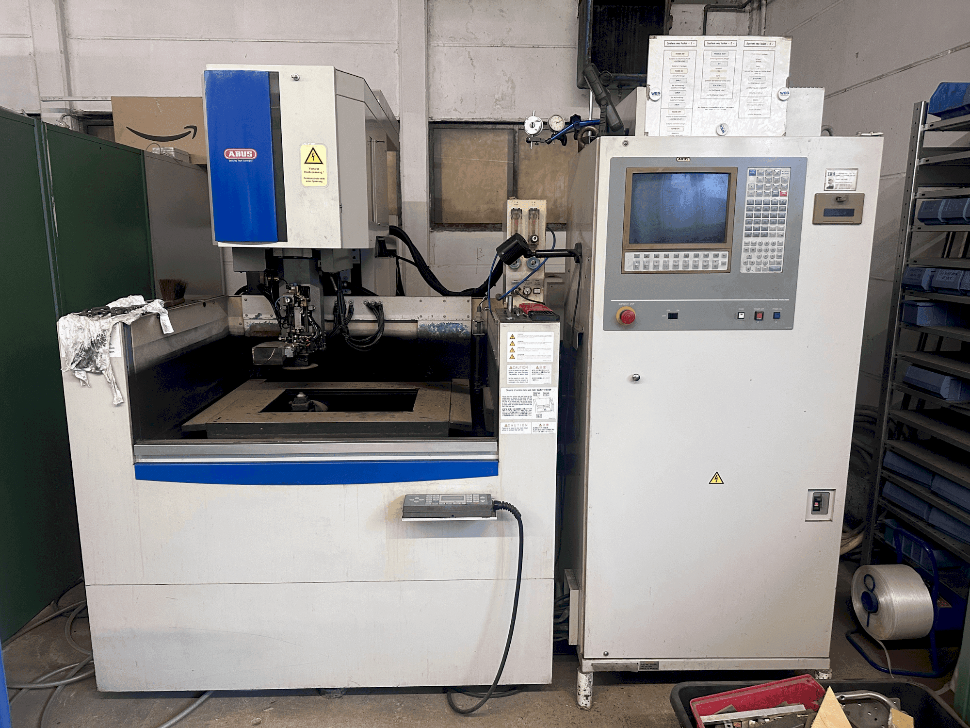 Mitsubishi FX20K-maskinen framifrån