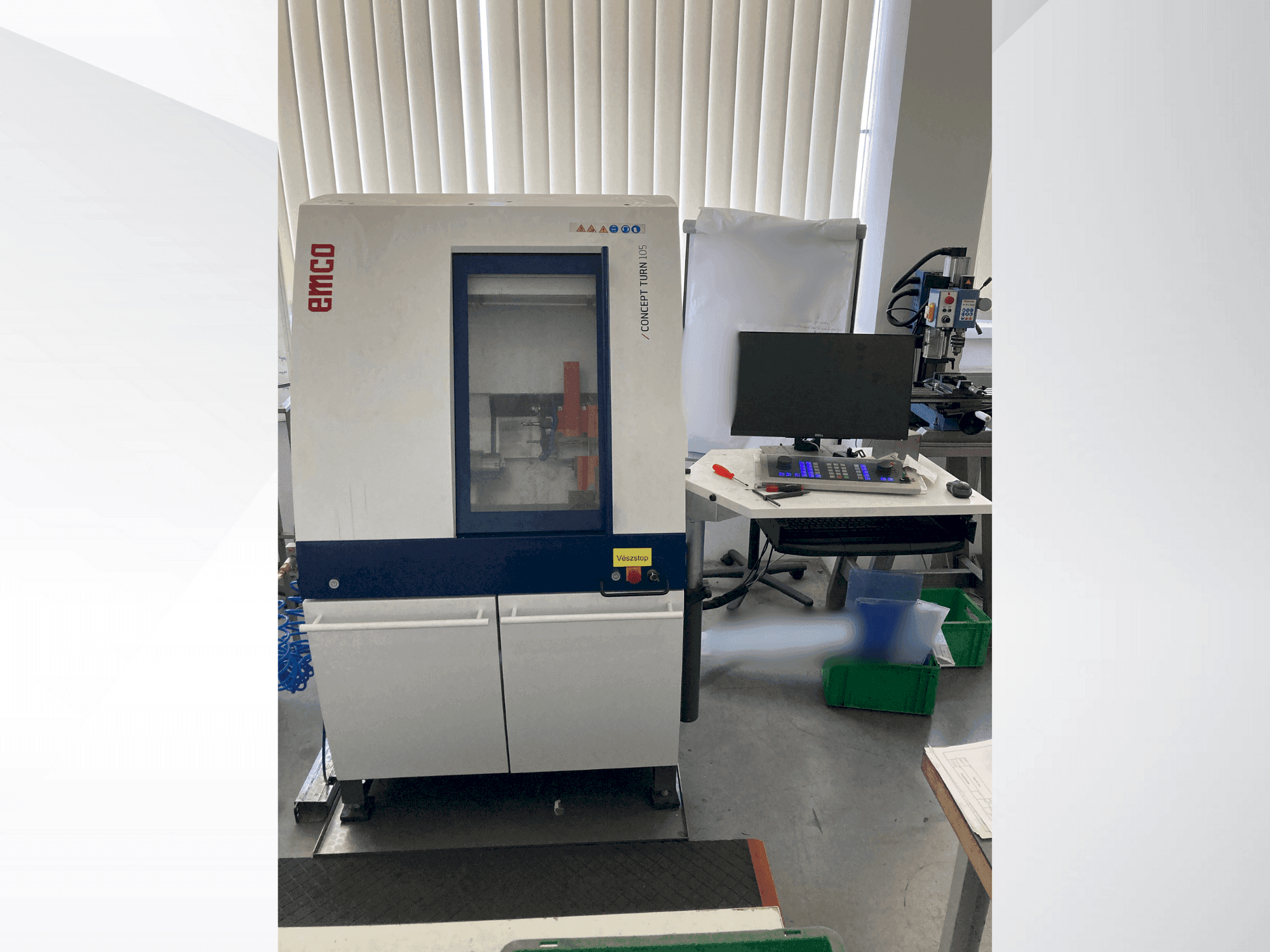 EMCO Concept Turn 105-maskinen framifrån