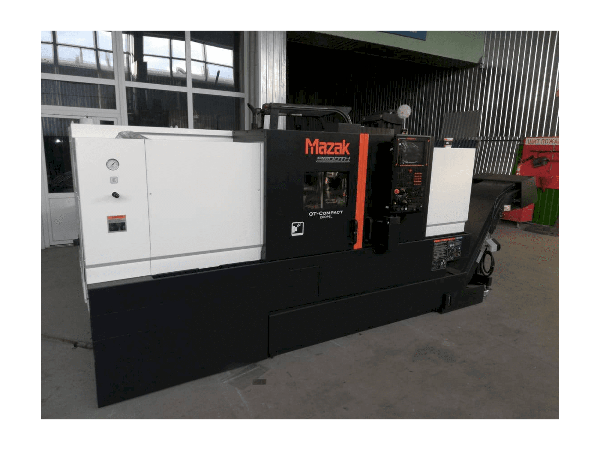 Mazak QT- COMPACT 200ML-maskinen framifrån