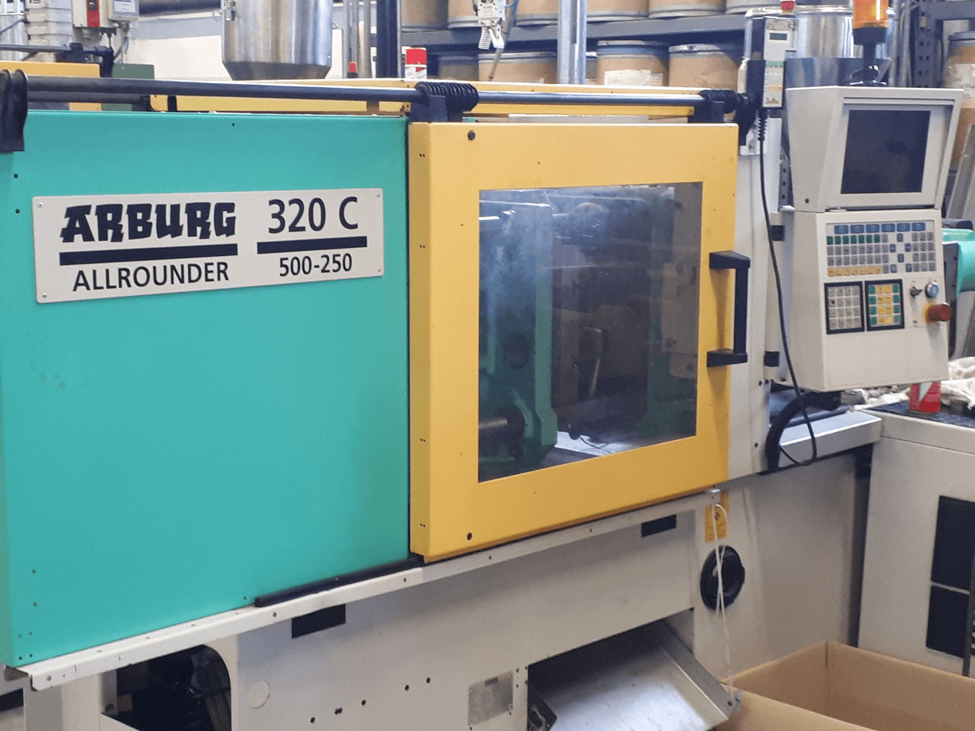 Arburg 320c 500-250-maskinen framifrån