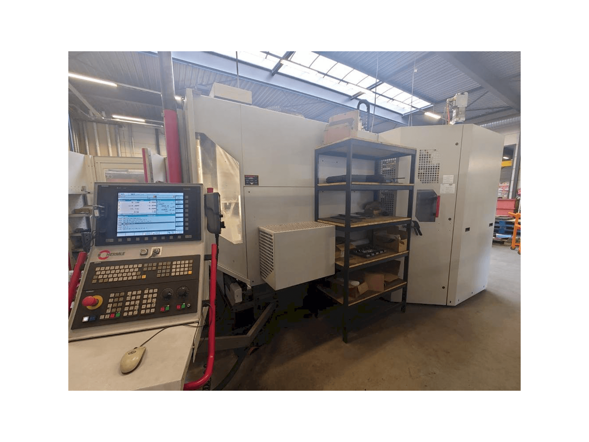 HERMLE C40U-maskinen framifrån