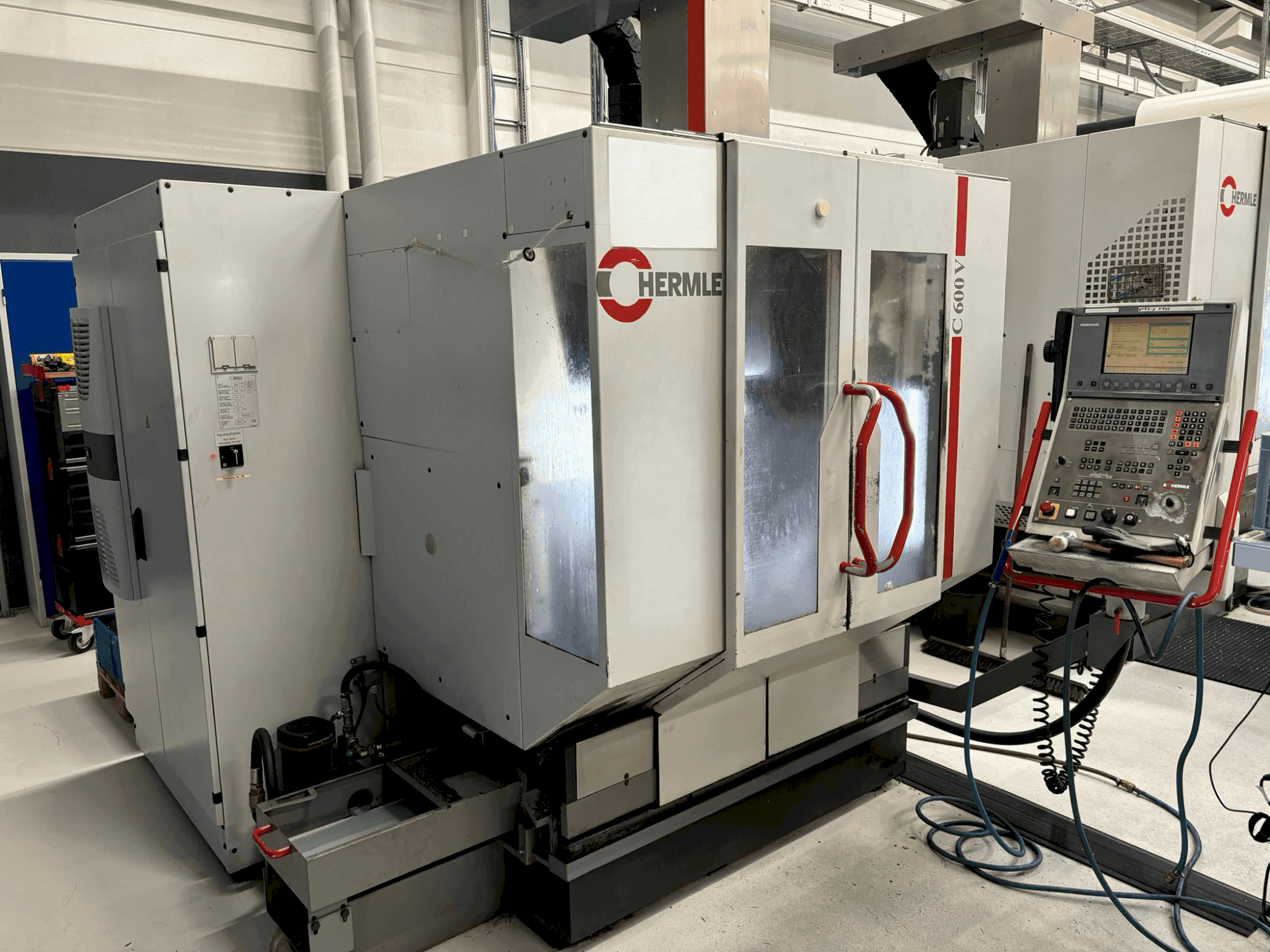 HERMLE C 600 V-maskinen framifrån