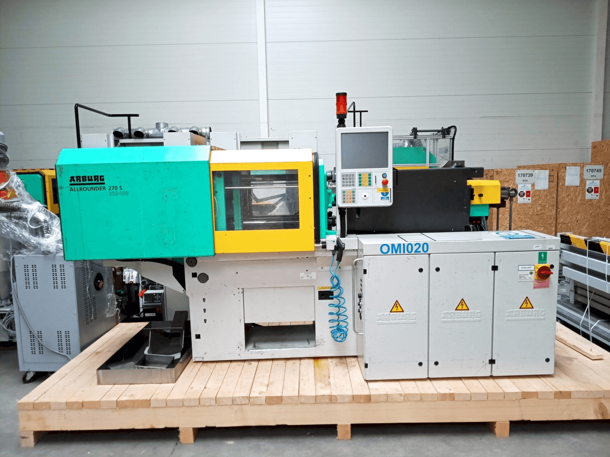 Arburg Allrounder 270S 350-100U-maskinen framifrån
