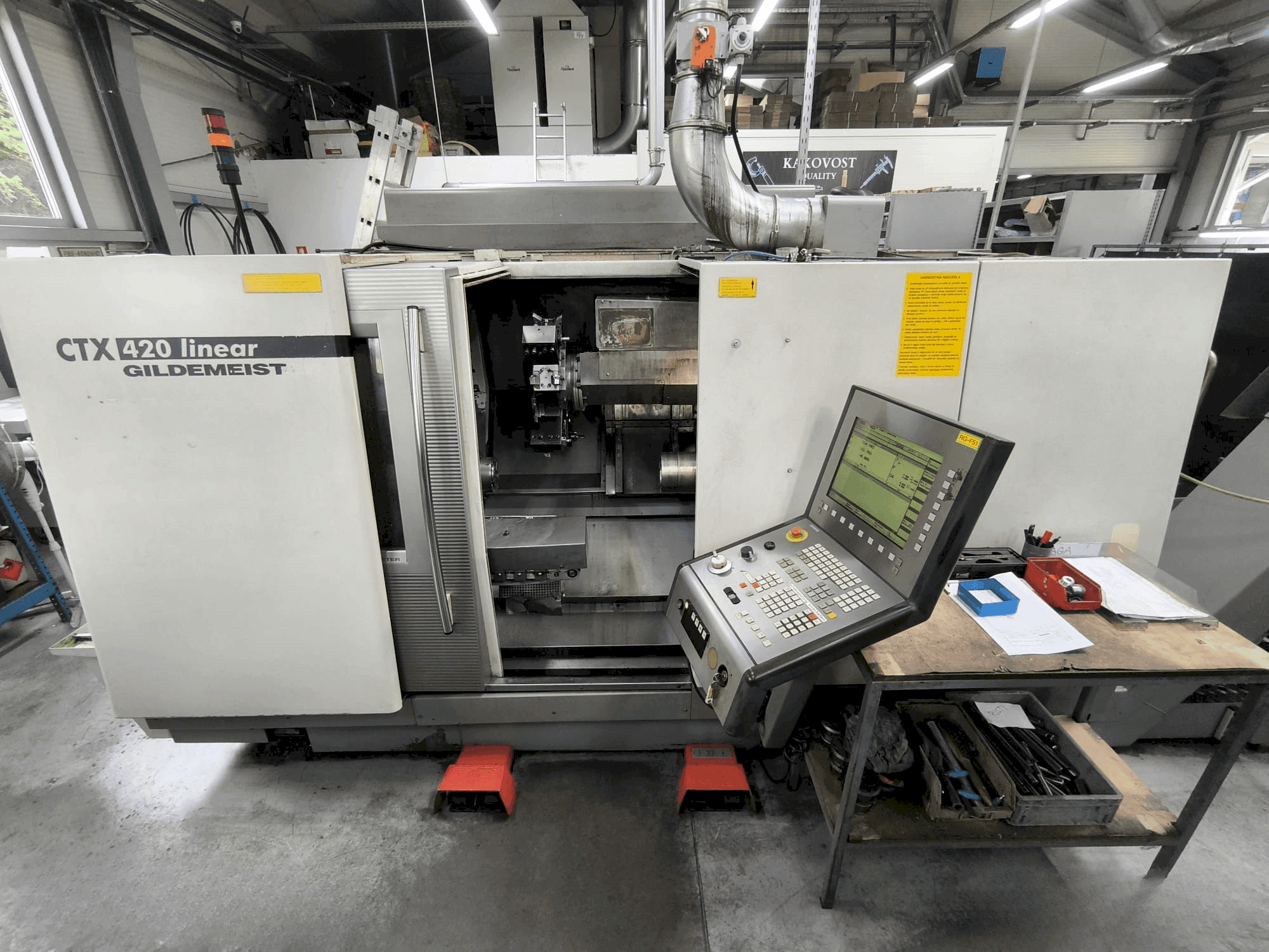 Gildemeister GILDEMEISTER CTX 420 linear-maskinen framifrån