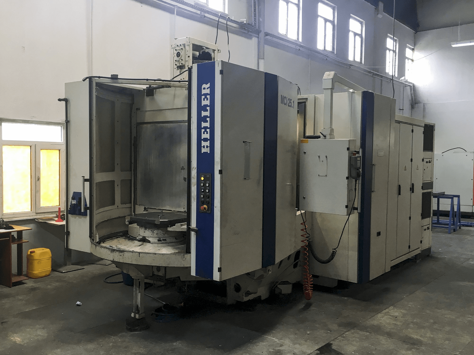 HELLER-maskinen sedd från vänsterMCi 25