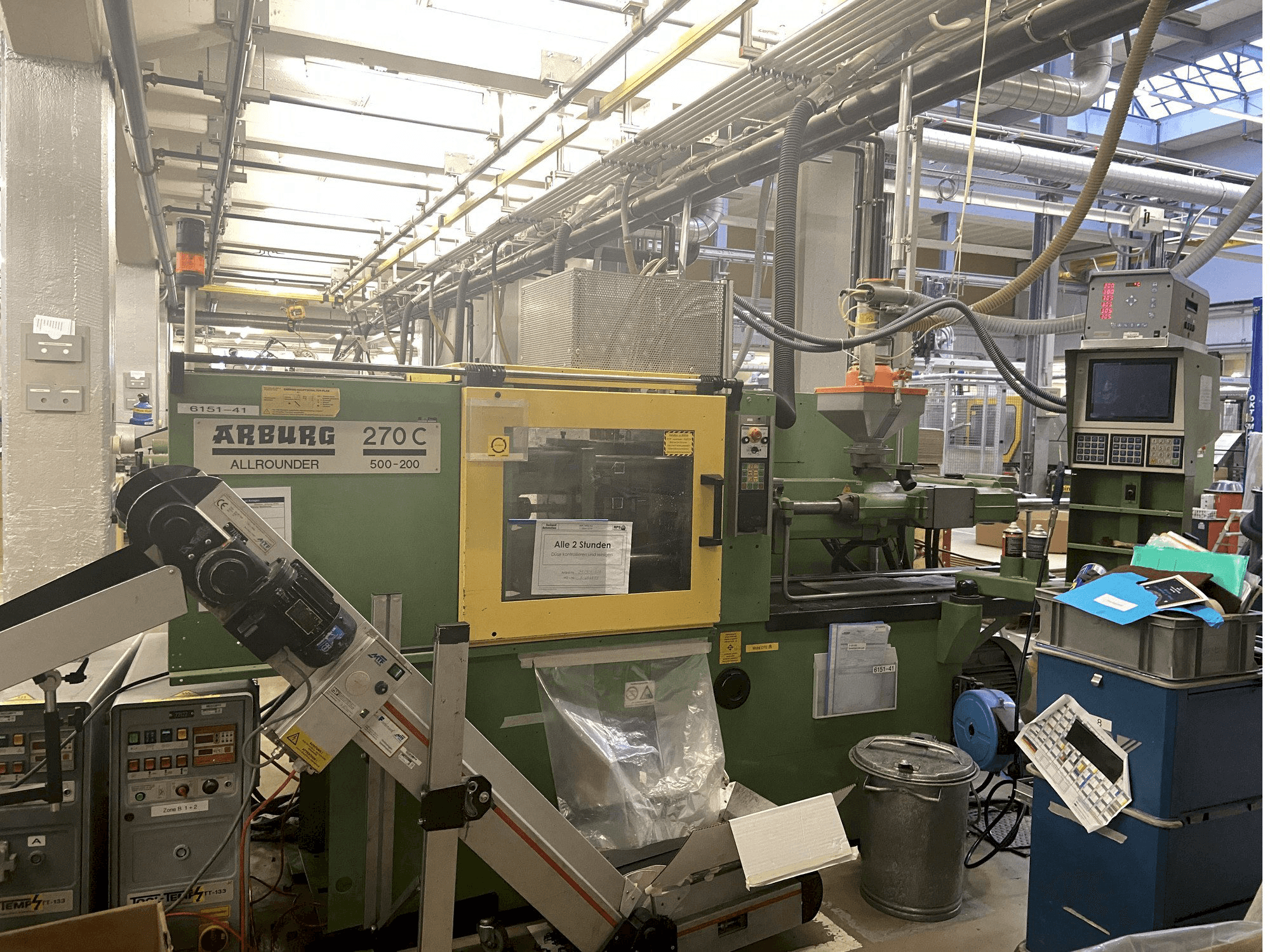 Arburg ALLROUNDER 270 C 500 - 200-maskinen framifrån