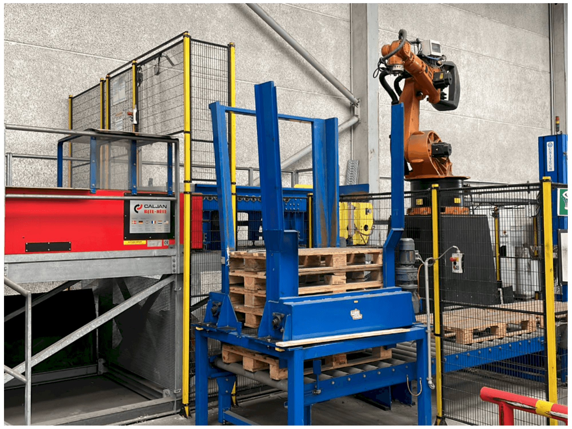 KUKA 600260060-maskinen framifrån