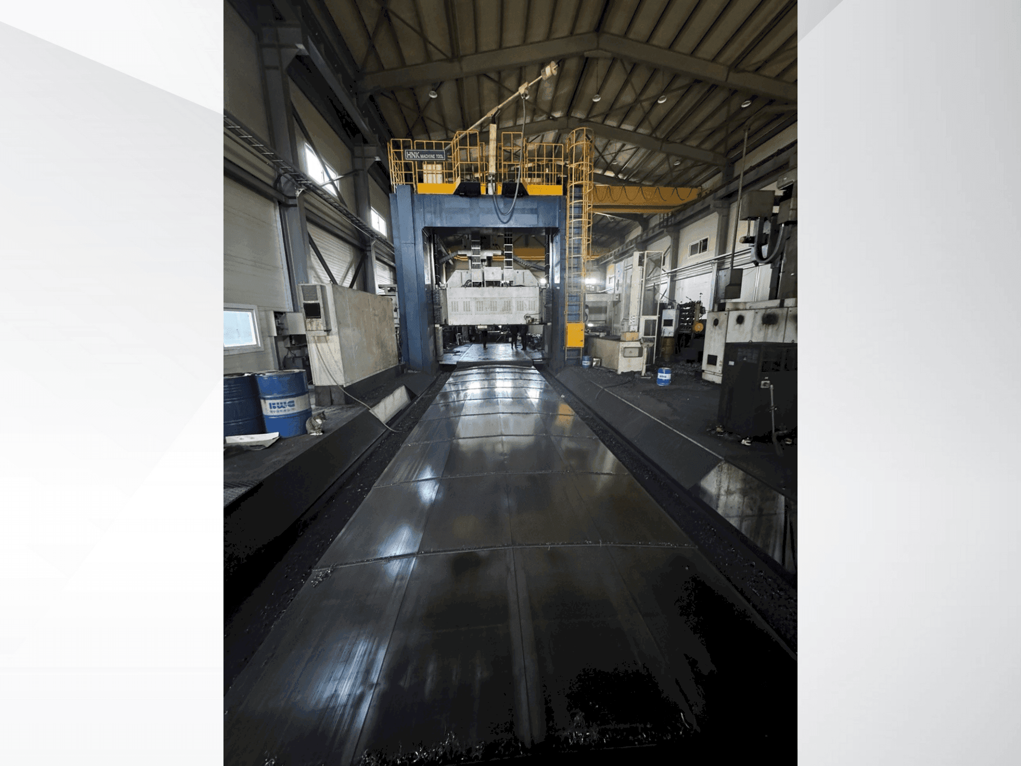 HNK HPM 30M-maskinen framifrån