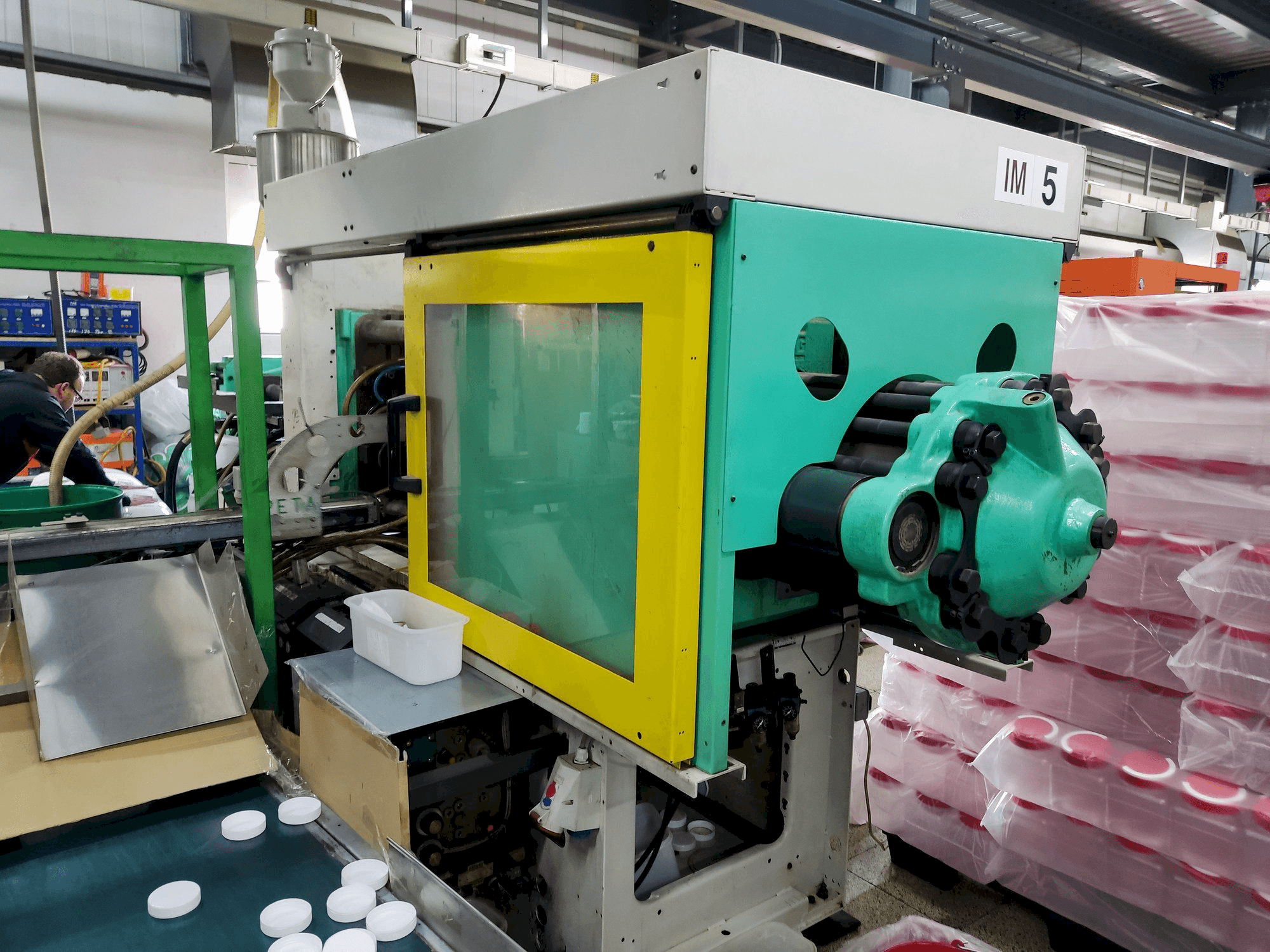 Arburg 470C 1500-675-maskinen framifrån