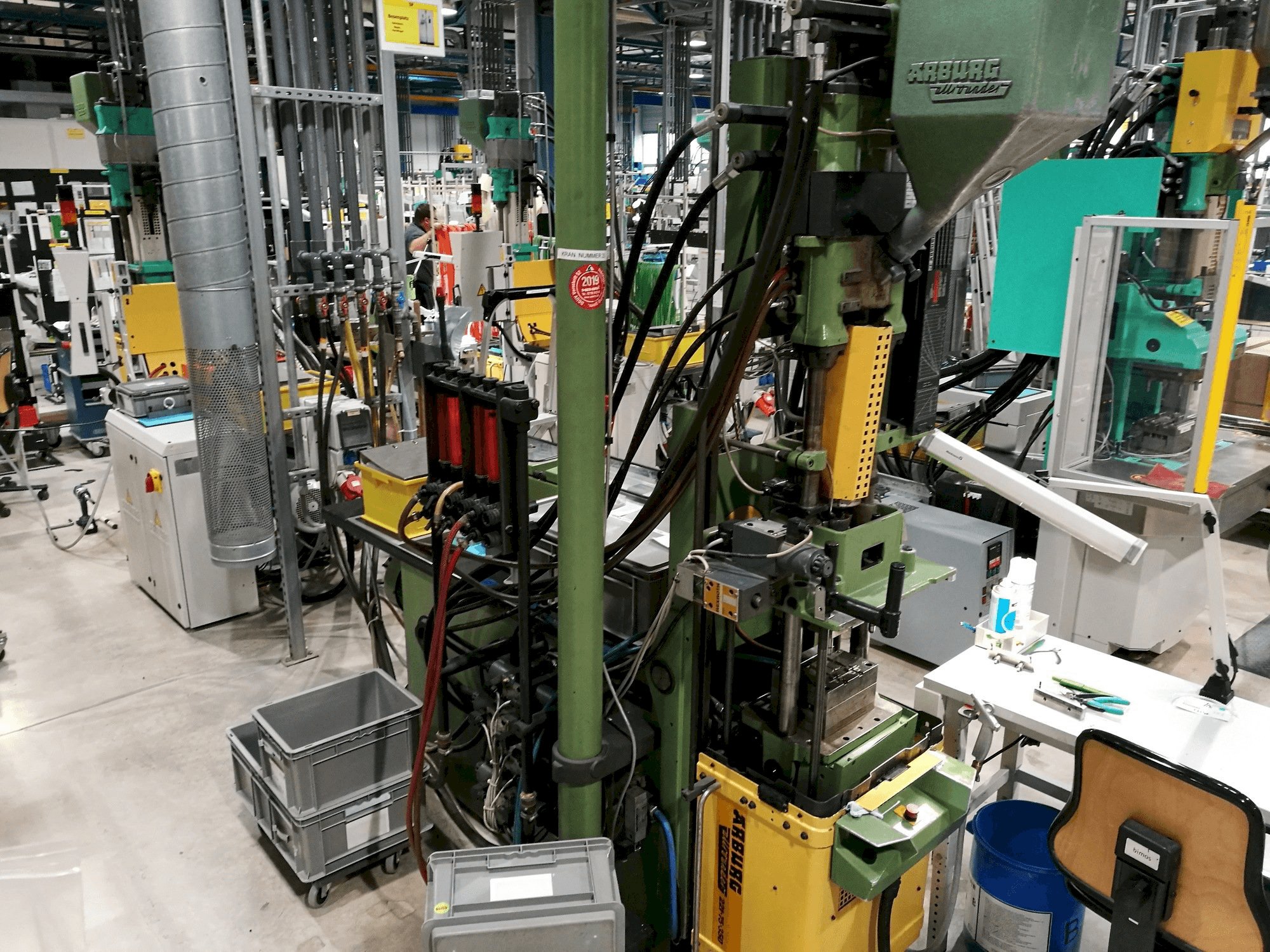 Arburg 221-75-350-maskinen framifrån