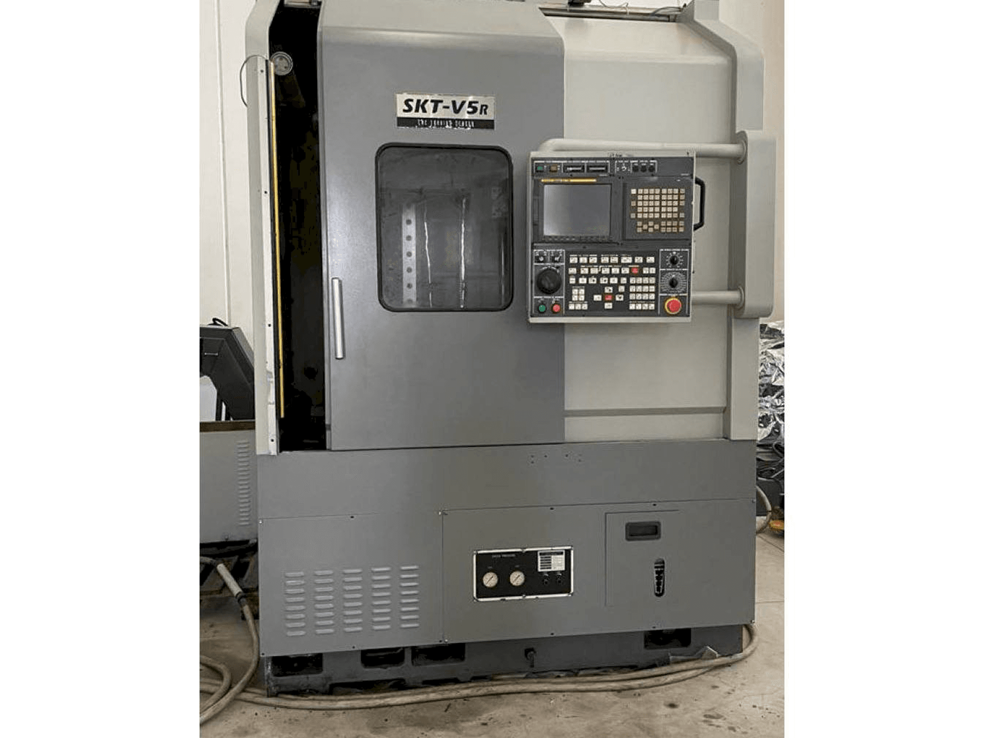 Hyundai Hyundai SKT V5R-maskinen framifrån