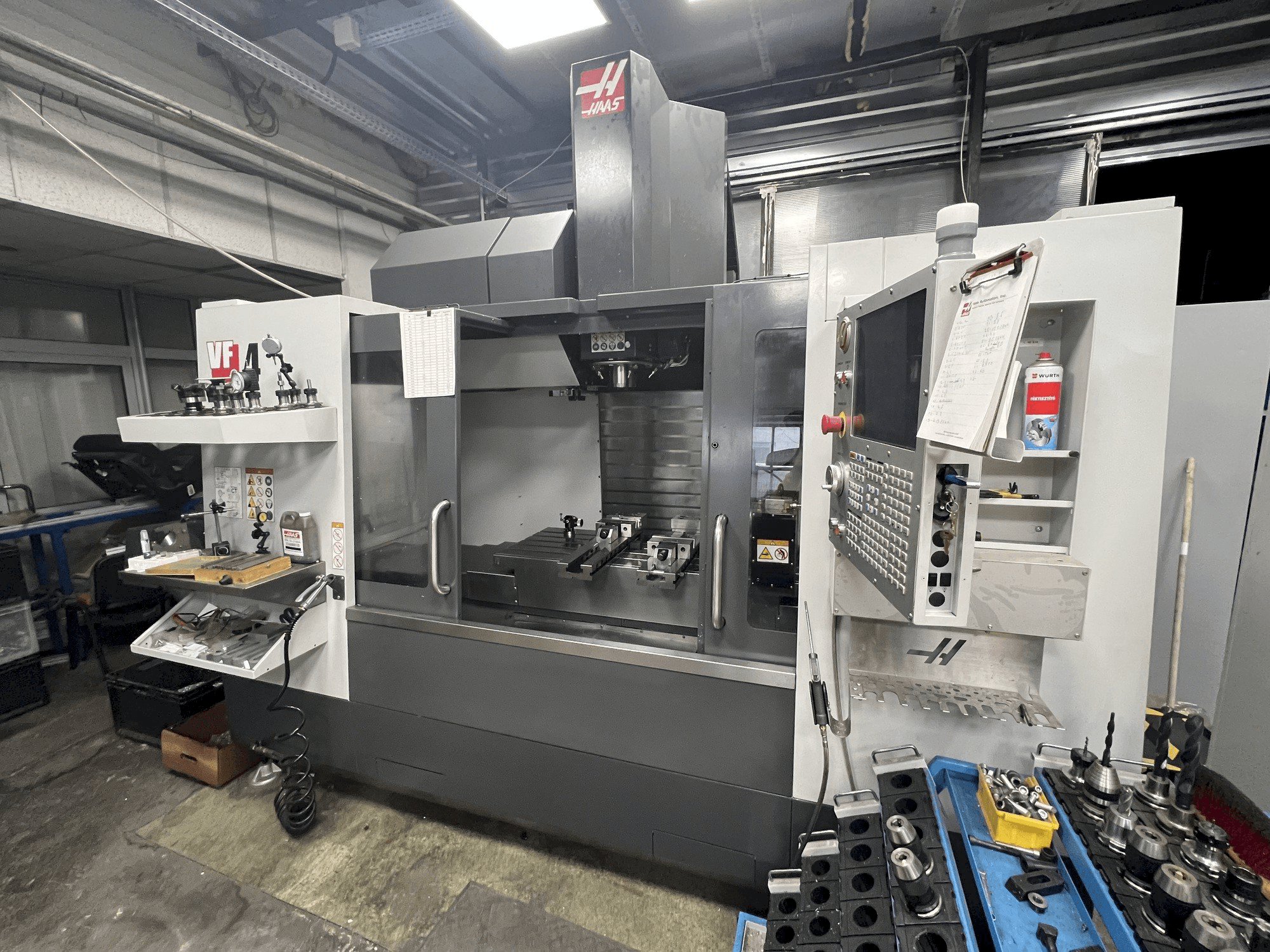 HAAS VF-4-maskinen framifrån