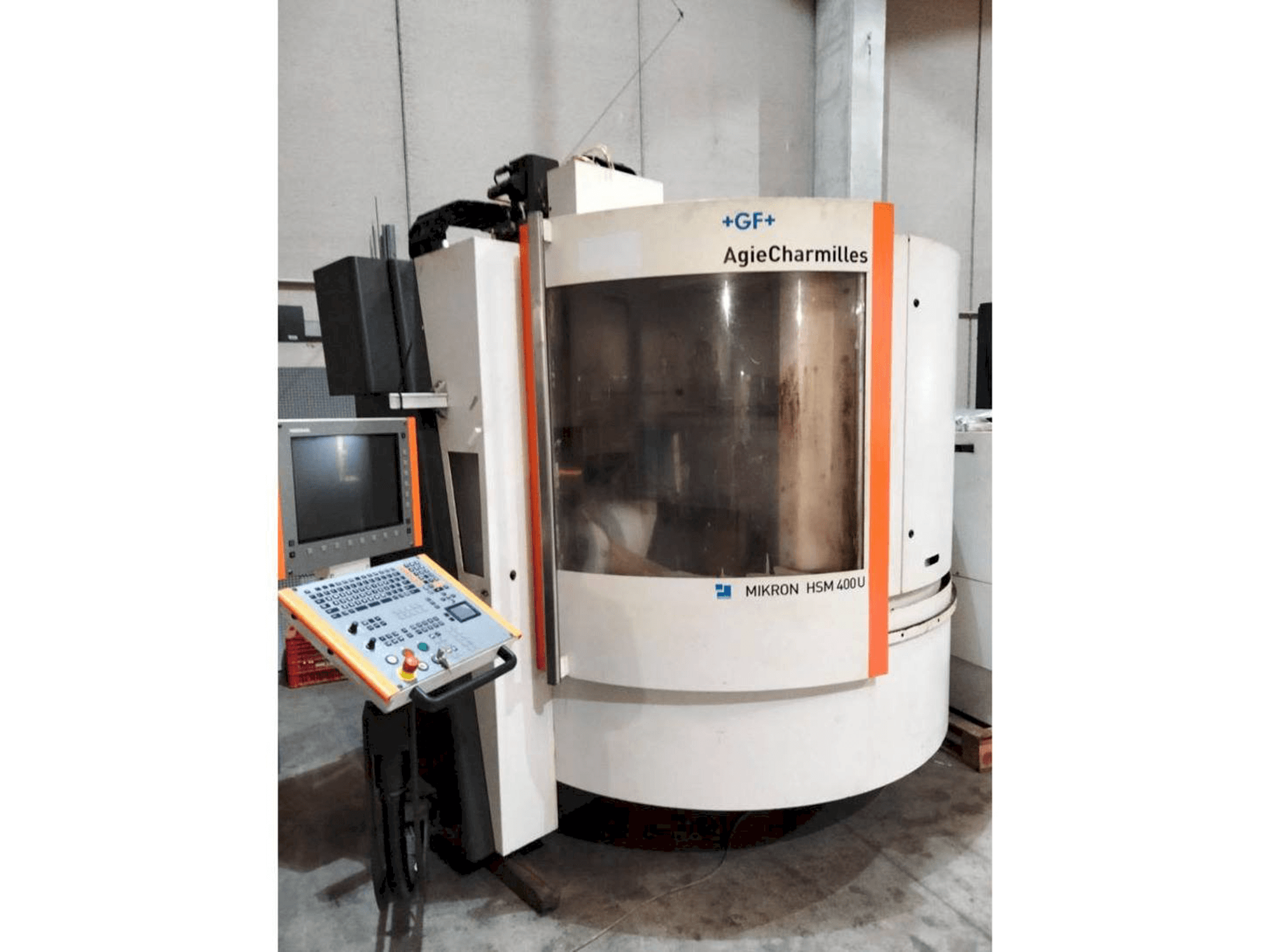 MIKRON HSM 400 U-maskinen framifrån