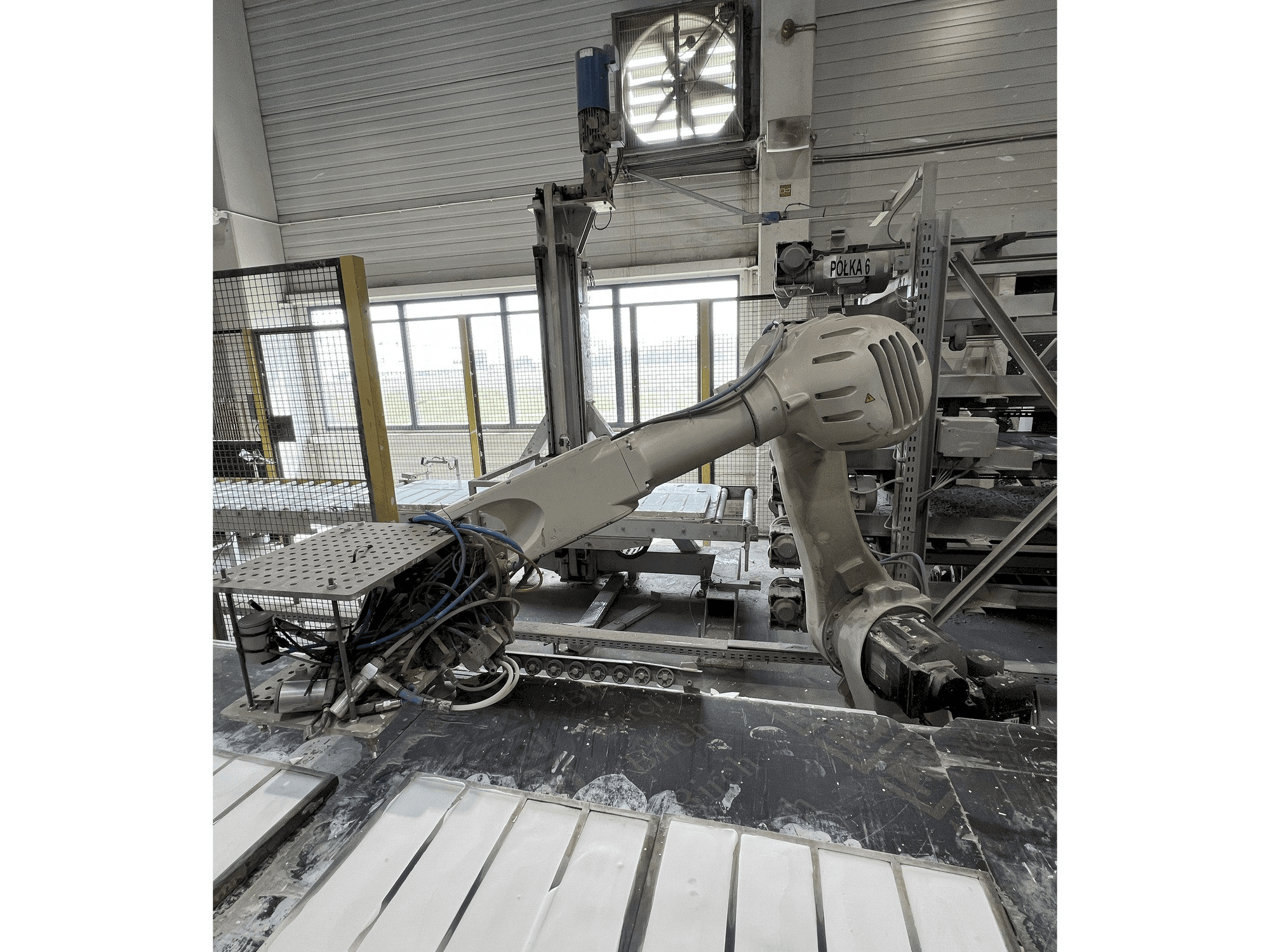 Kawasaki 3RS050N-BC02-maskinen framifrån