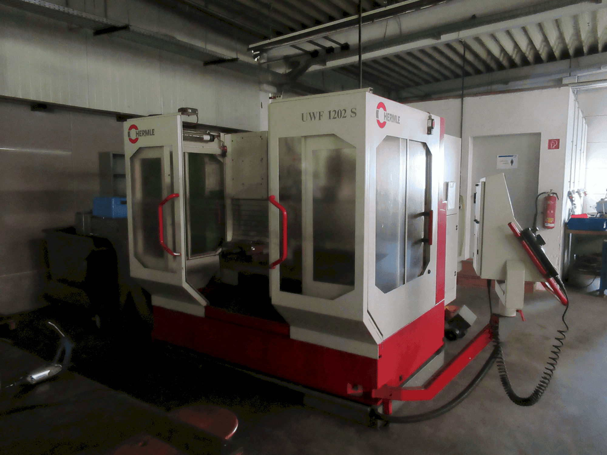 HERMLE UWF 1202 S-maskinen framifrån