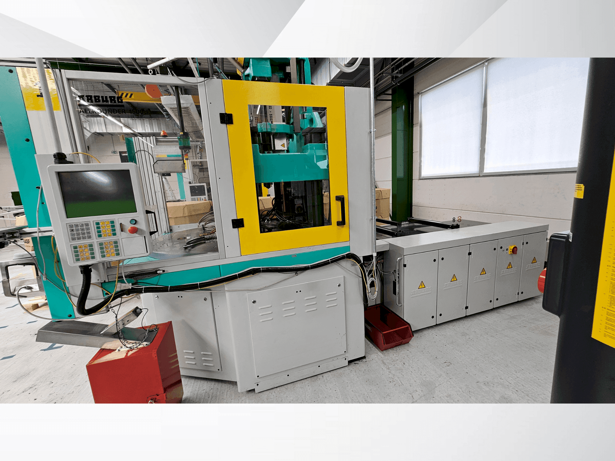 Arburg Allrounder 1500 T 2000-400-maskinen framifrån