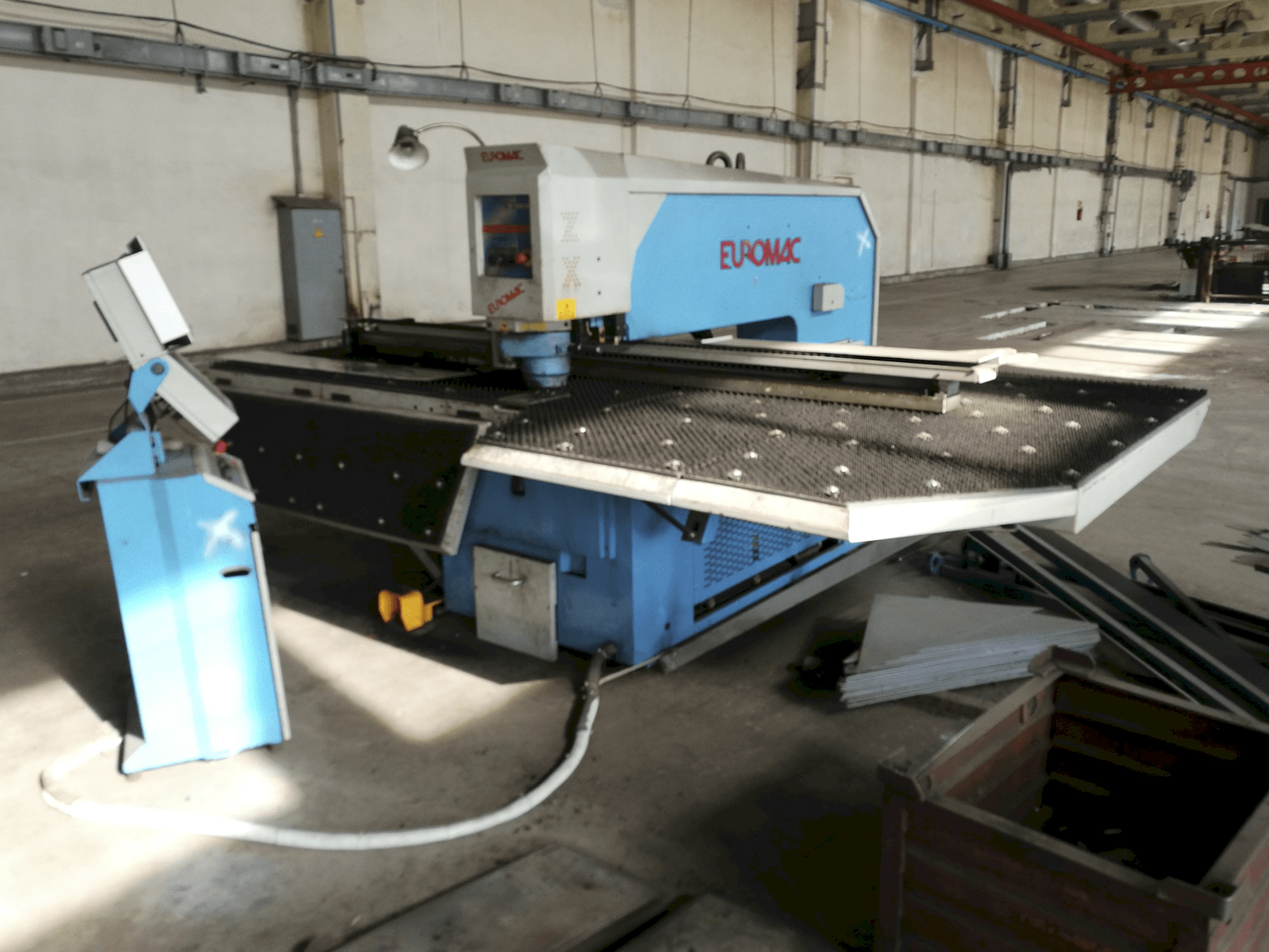 Euromac-maskinen sedd från högerZX 1250/30