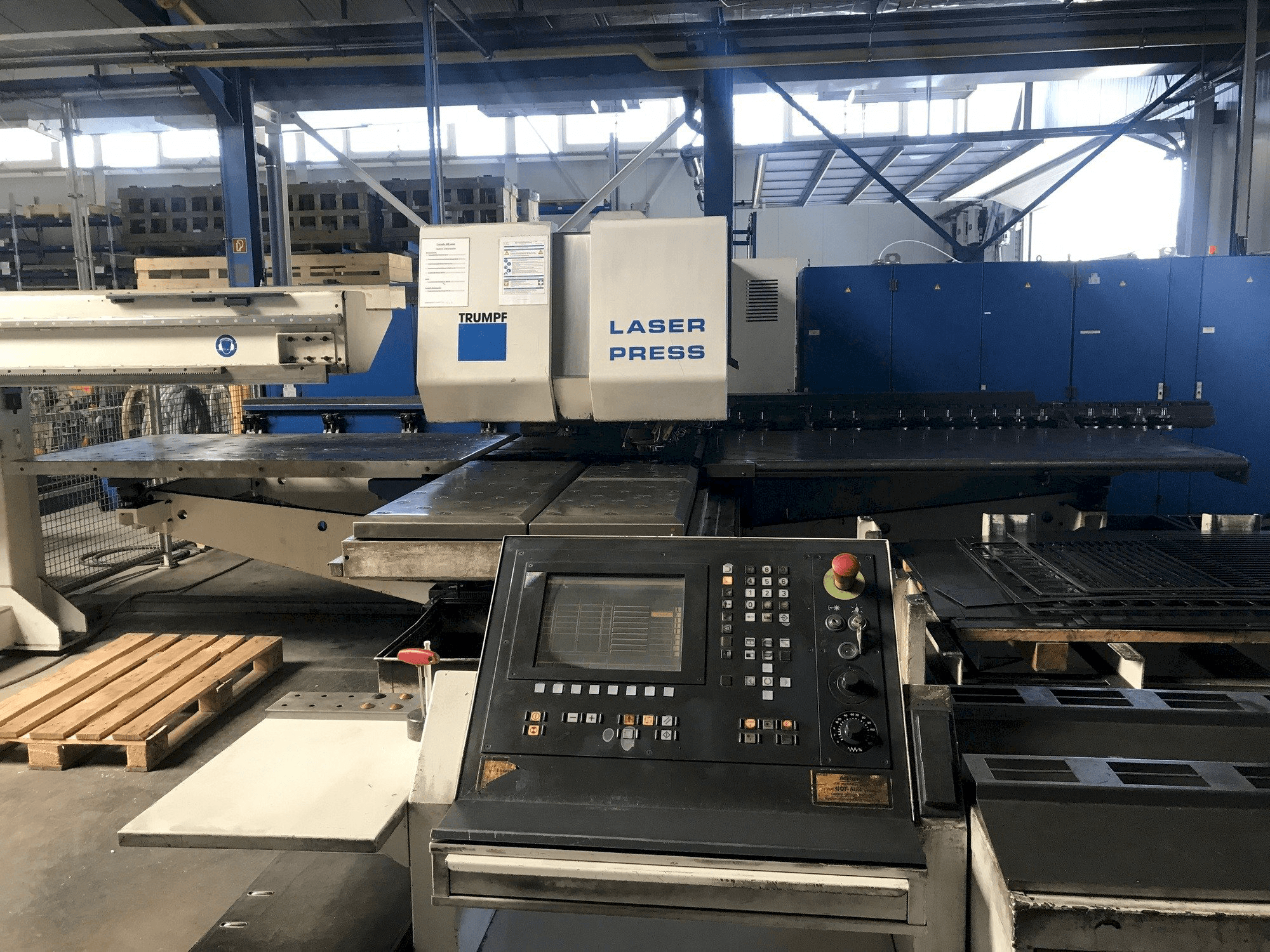 Trumpf Trumatic 600L-maskinen framifrån