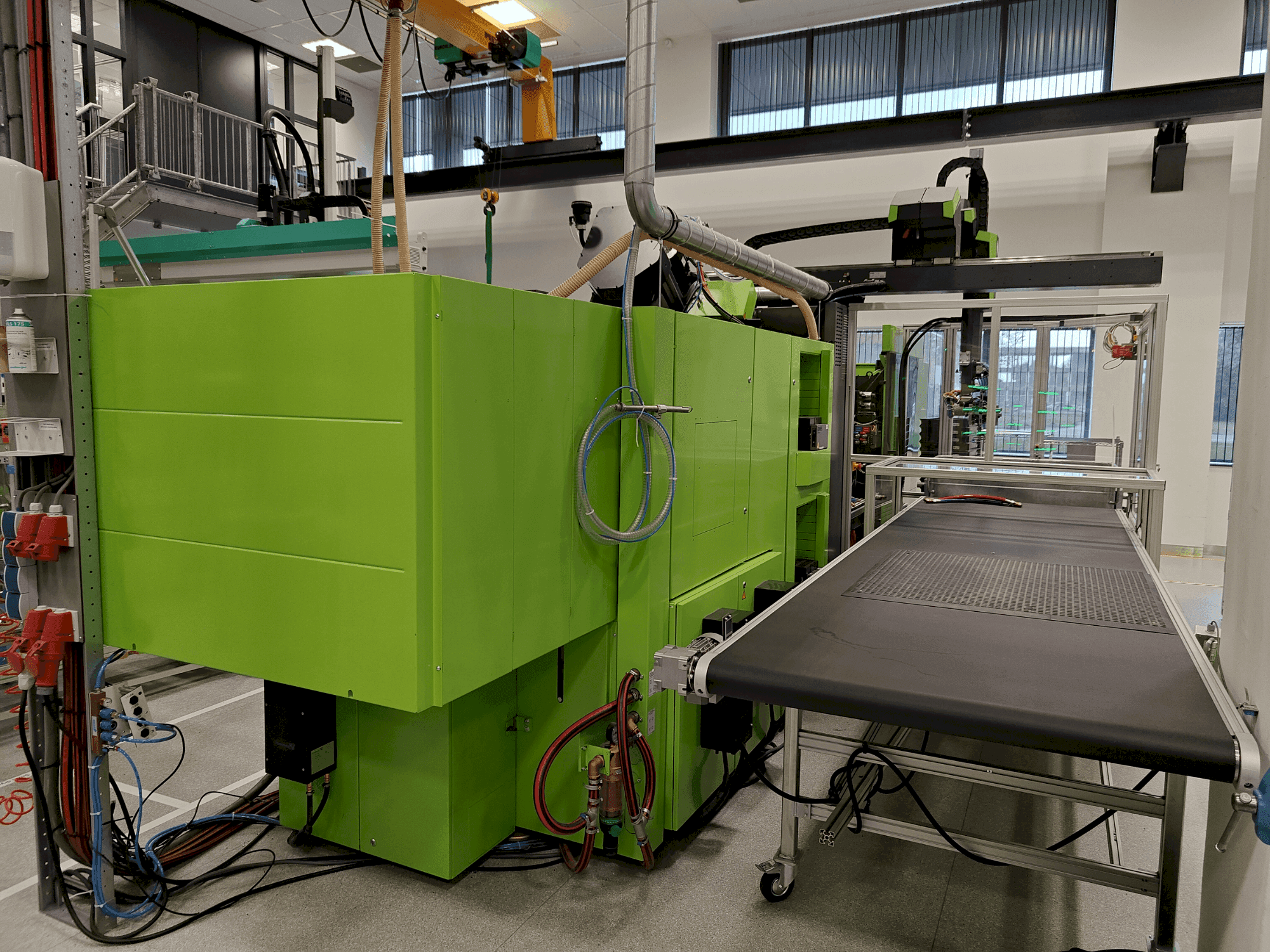 Engel e-victory 740H/50W/220 combi + Viper 20-maskinen framifrån