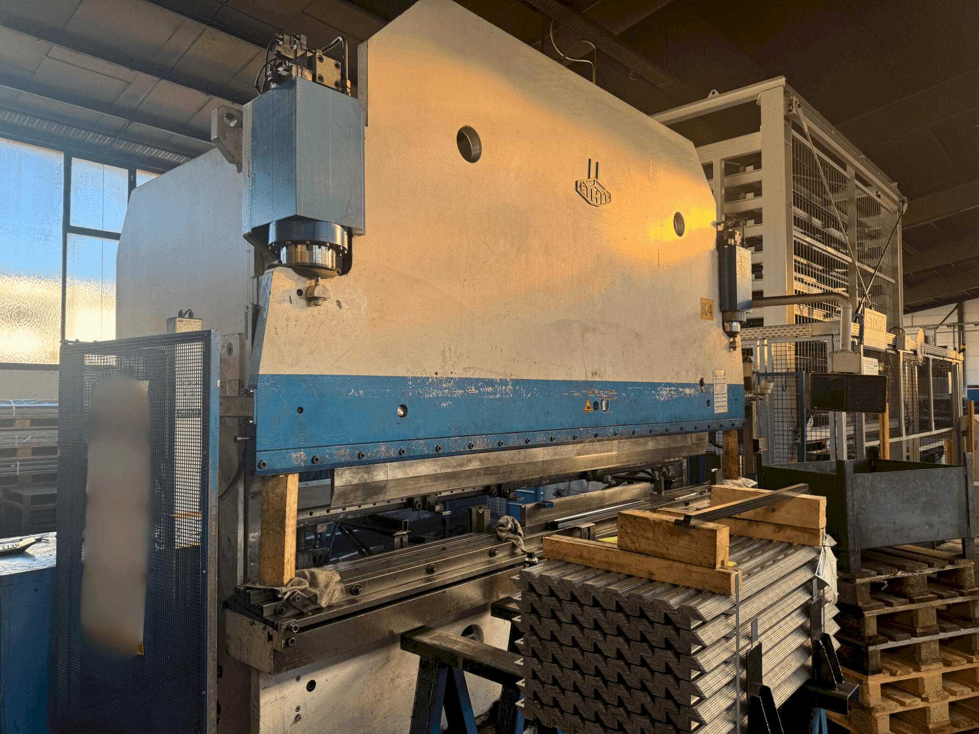 EHT EHPS 15-40-maskinen framifrån