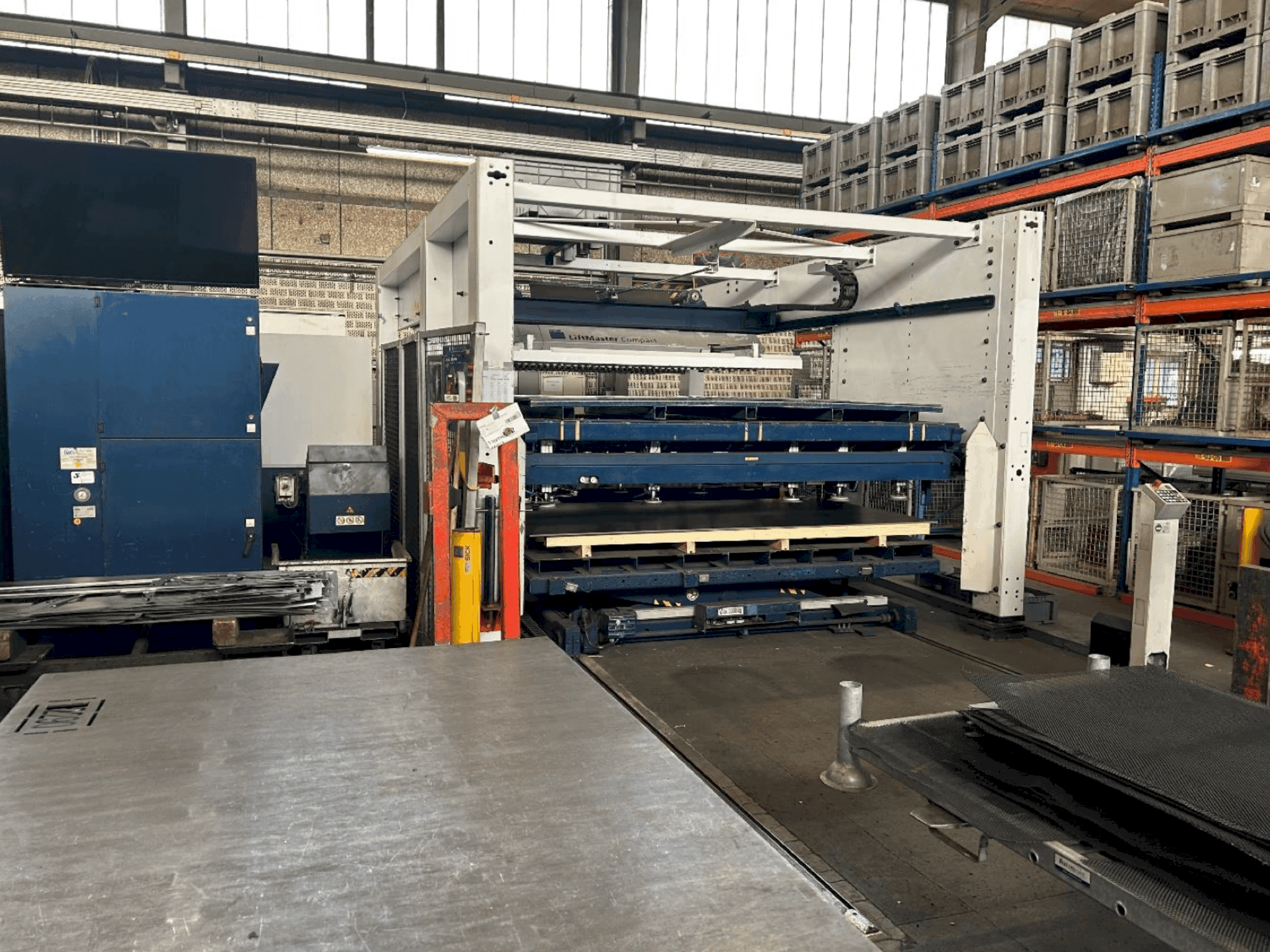 TRUMPF TruLaser 3030-maskinen framifrån