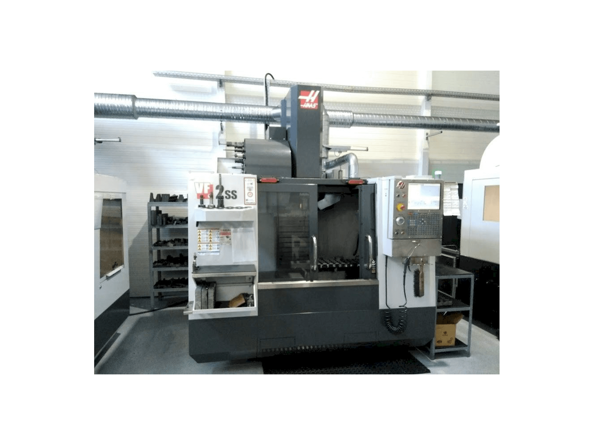 HAAS VF2 SS-maskinen framifrån
