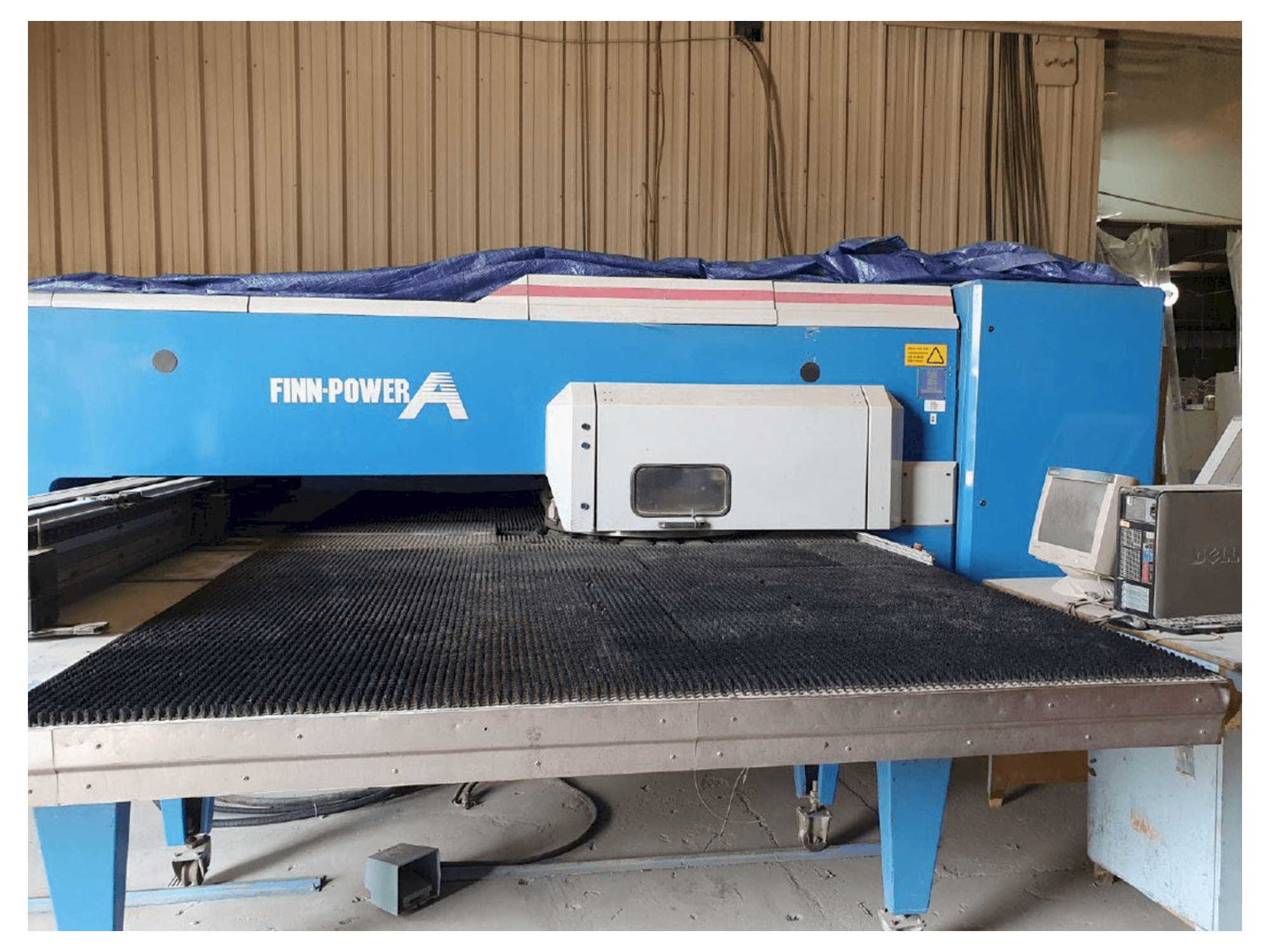 Finn-Power A5-5 FB-maskinen framifrån