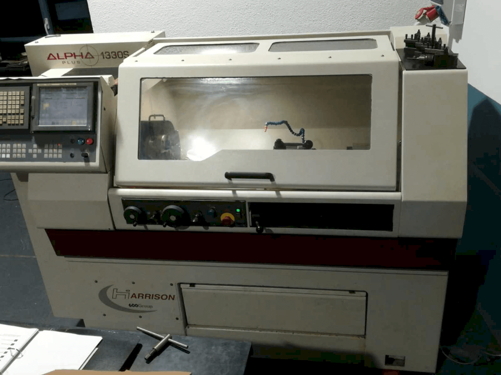 Harrison Alpha 1330S Plus-maskinen framifrån
