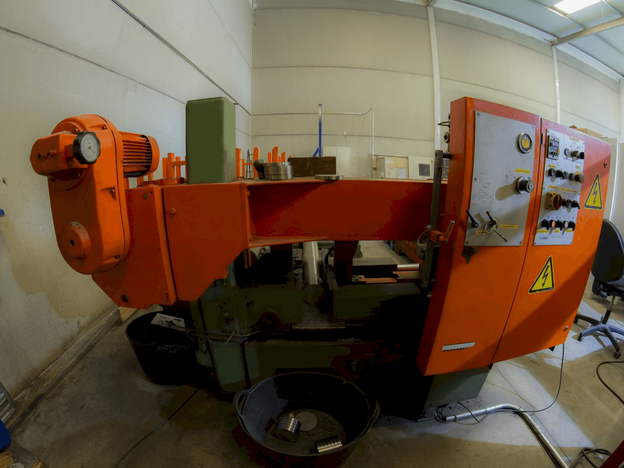 KASTO HBA 340 AU-maskinen framifrån