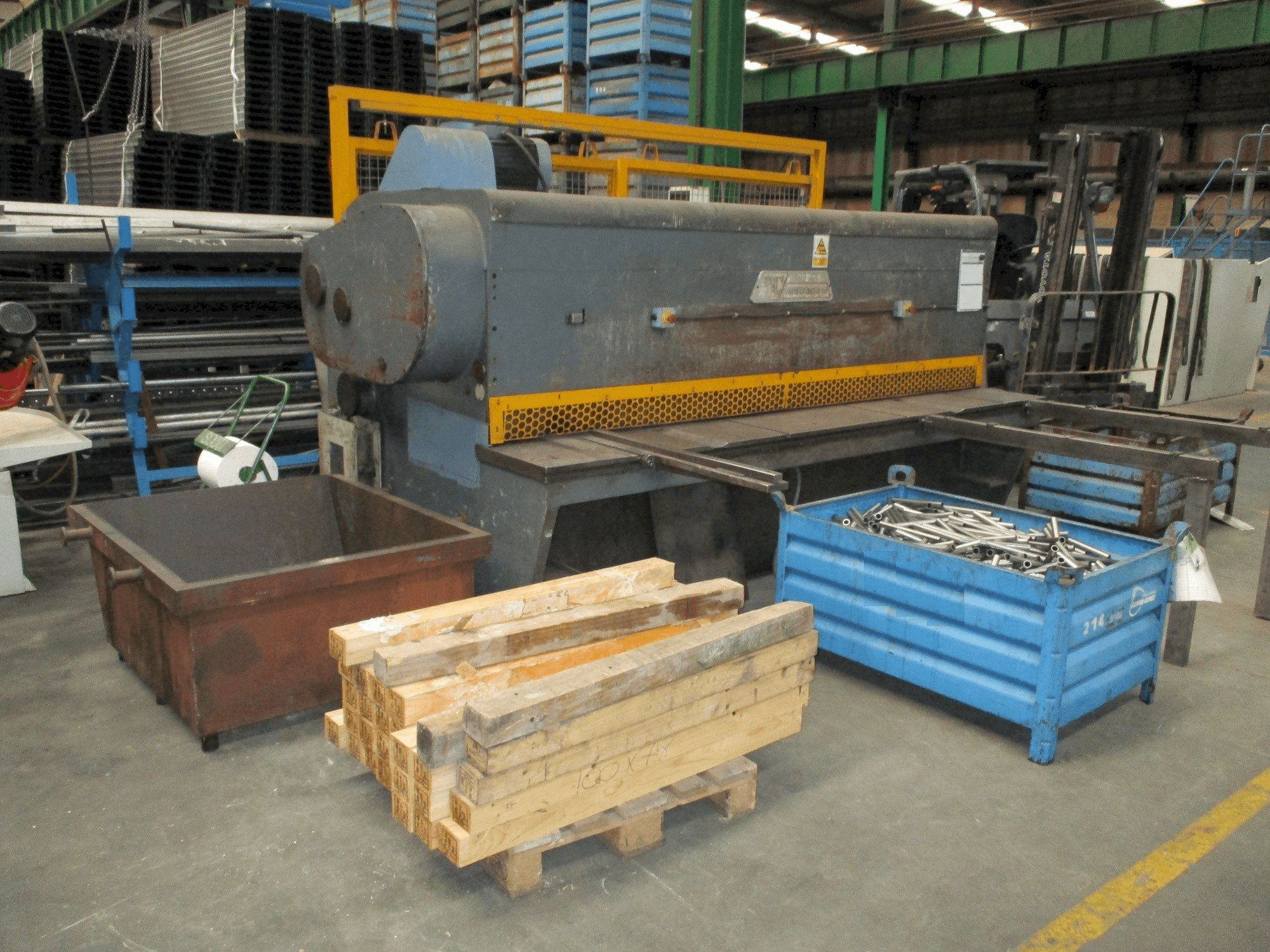 Taci AC-10/30-maskinen framifrån