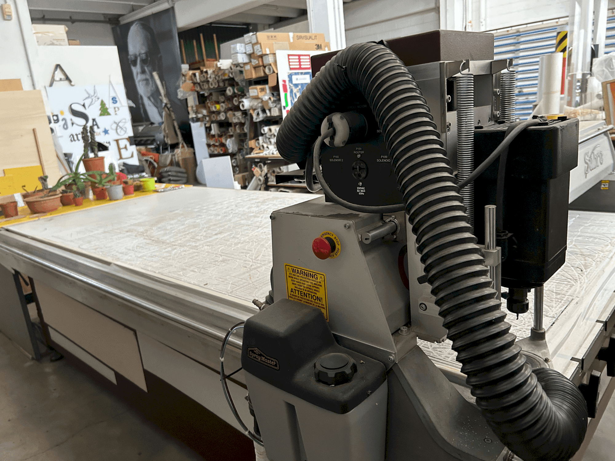 Gerber Sabre 408-maskinen framifrån