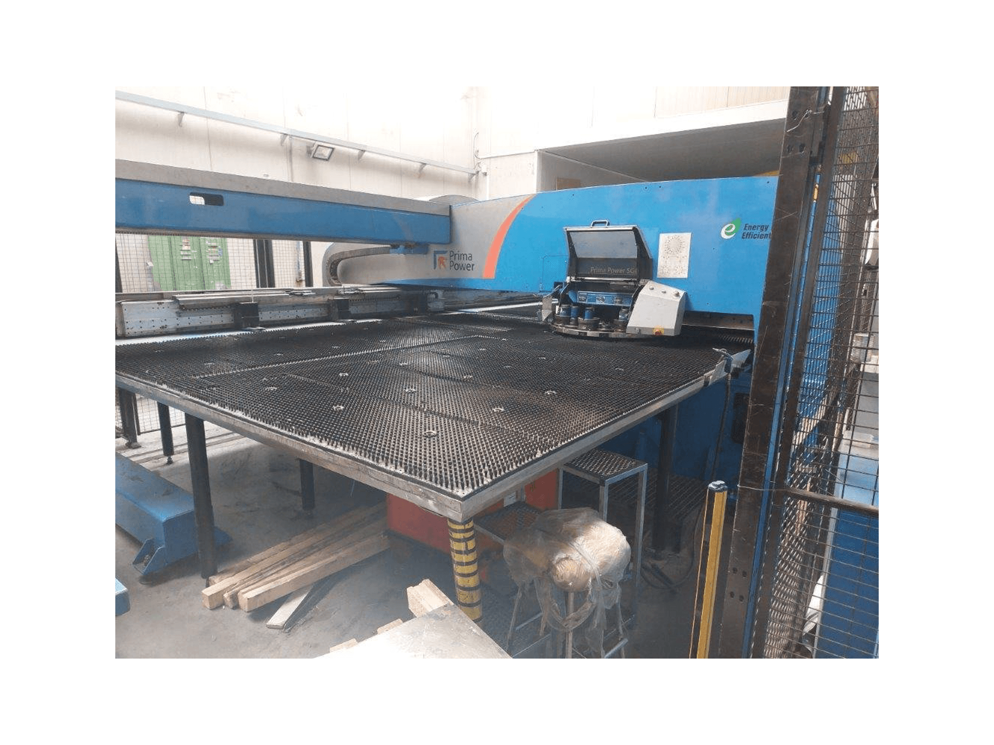 Prima Power SGe6-maskinen framifrån