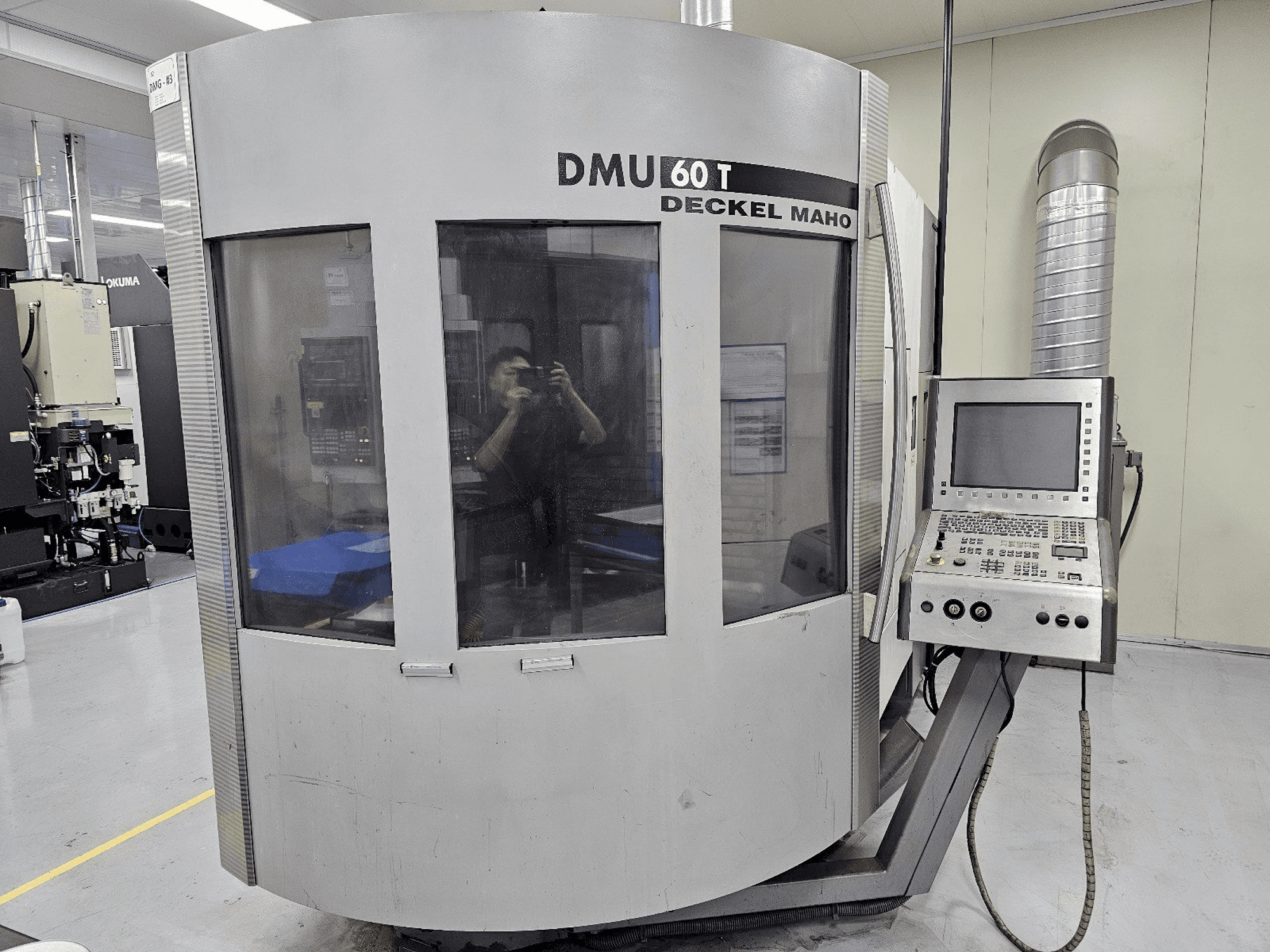 DECKEL MAHO DMU 60 T-maskinen framifrån