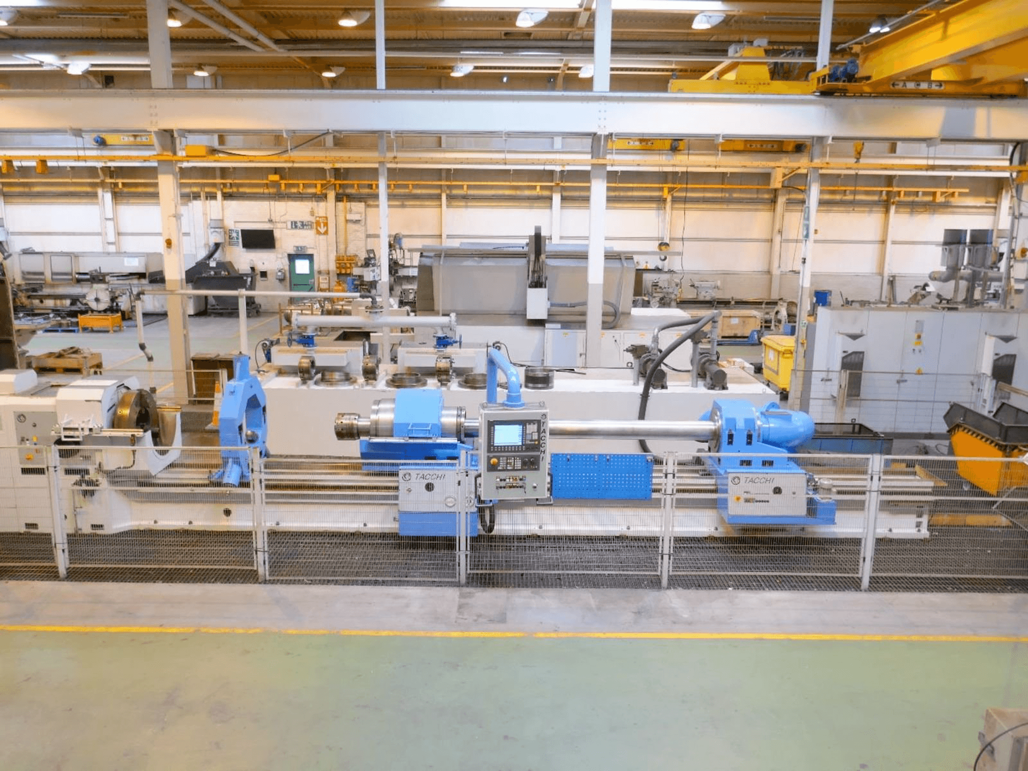 TACCHI FT45S CNC-maskinen framifrån