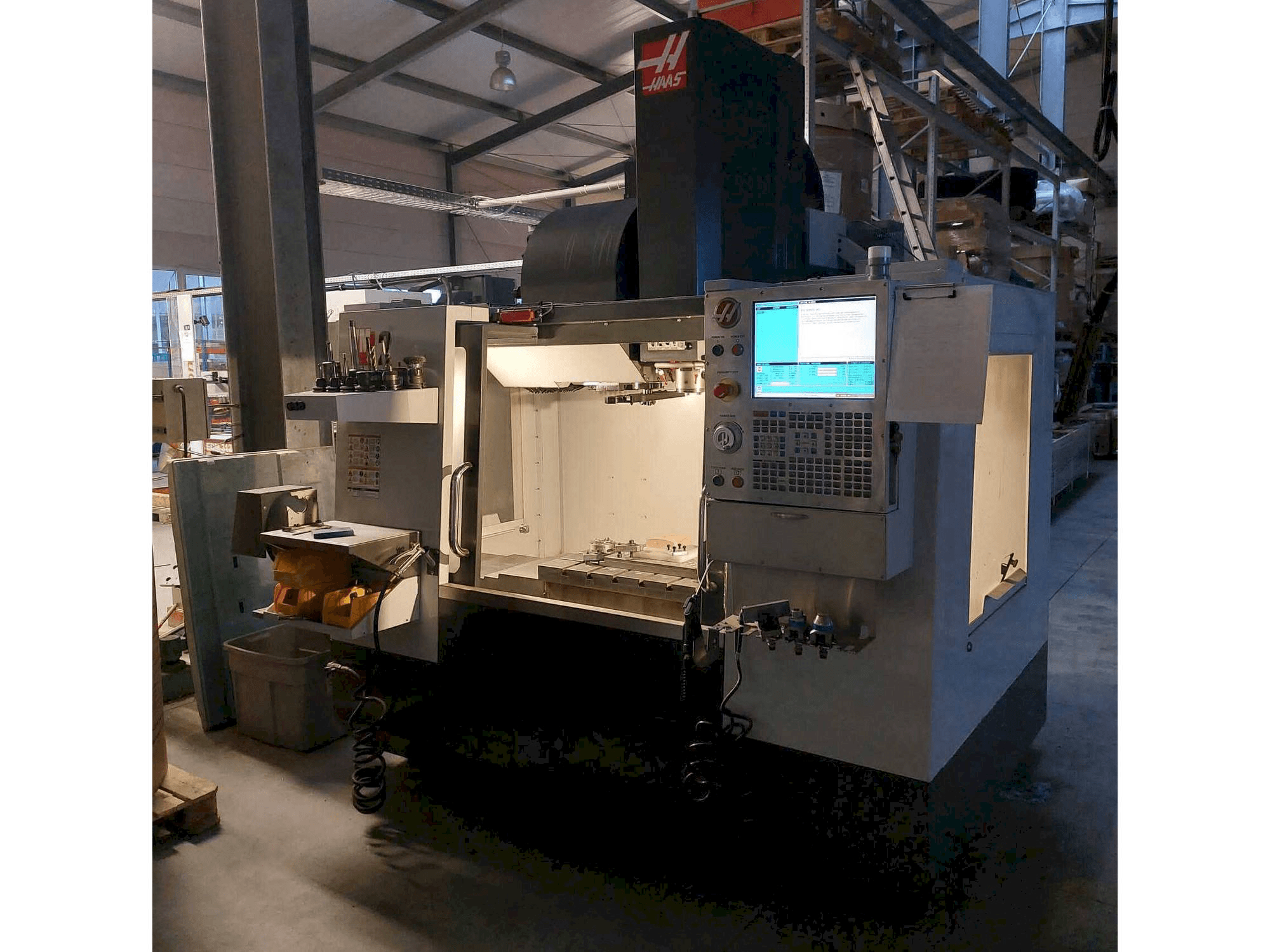 HAAS VM-2-maskinen framifrån