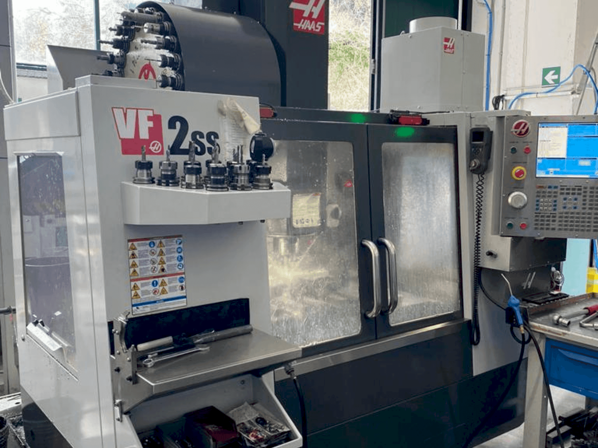 HAAS VF-2SS-maskinen framifrån