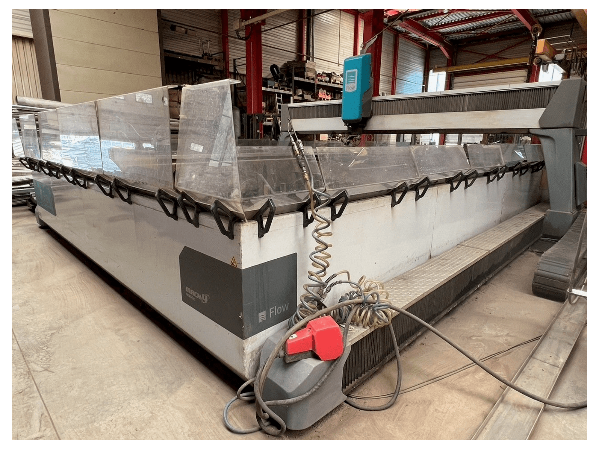 Flow MACH4 4060 XD-maskinen framifrån