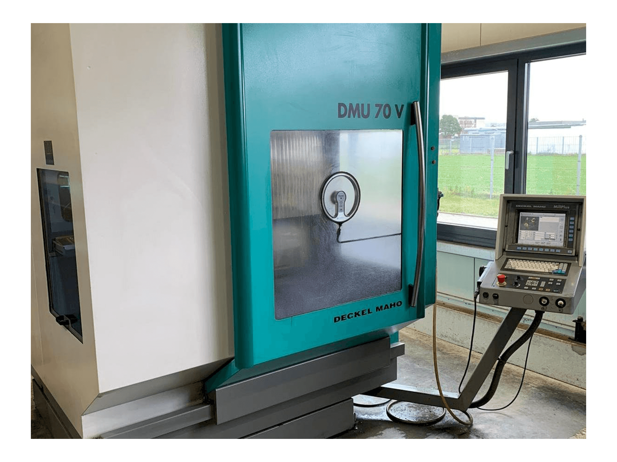 DECKEL MAHO DMU 70V-maskinen framifrån