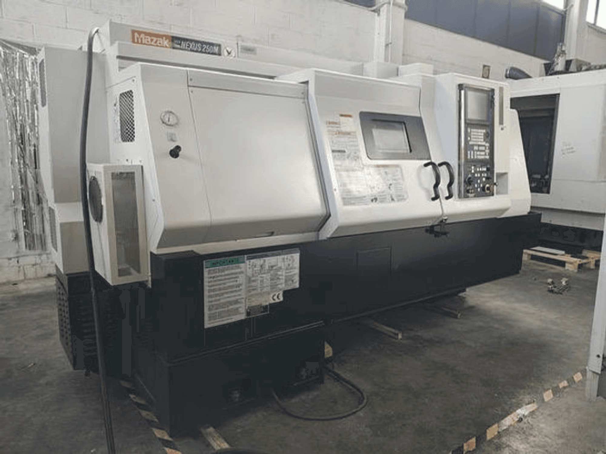 Mazak QTN 250M 1000L-maskinen framifrån