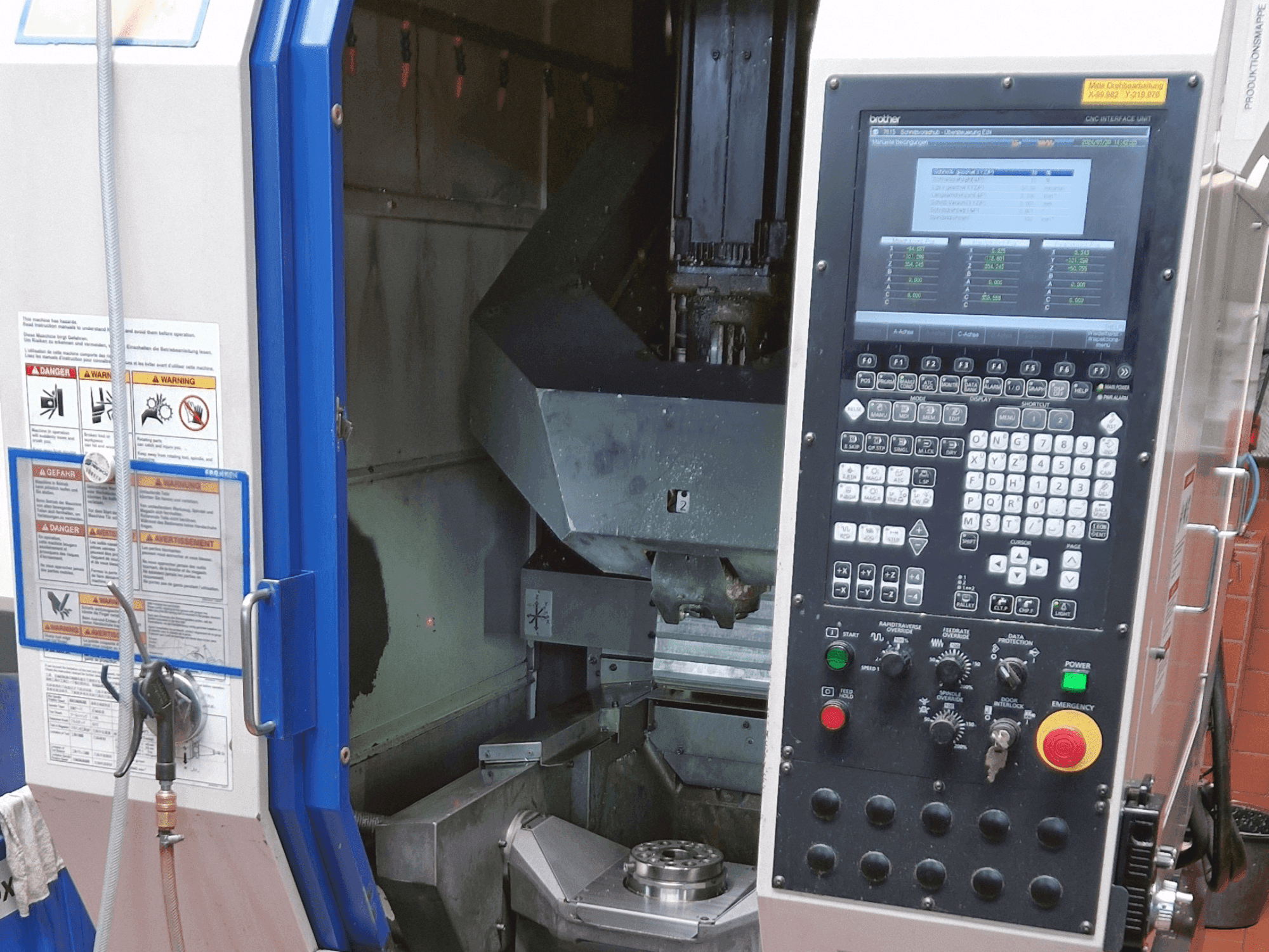 Brother Speedio M140x1-maskinen framifrån